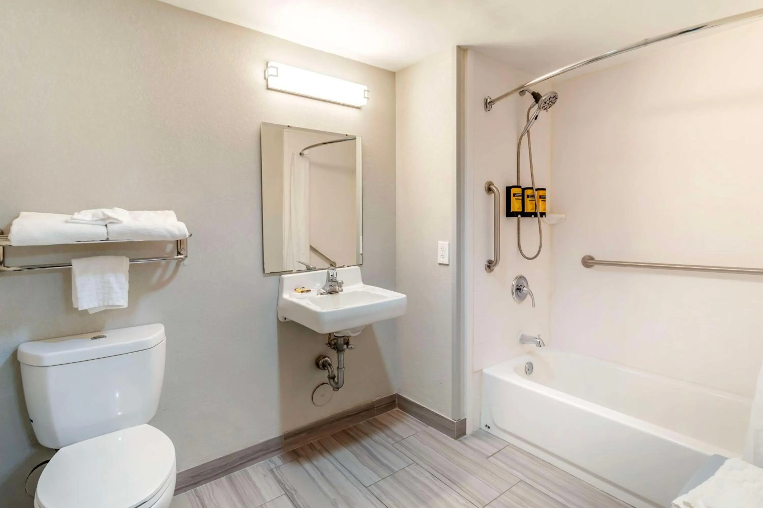 Bathroom in Best Western Plus Knoxville Cedar Bluff