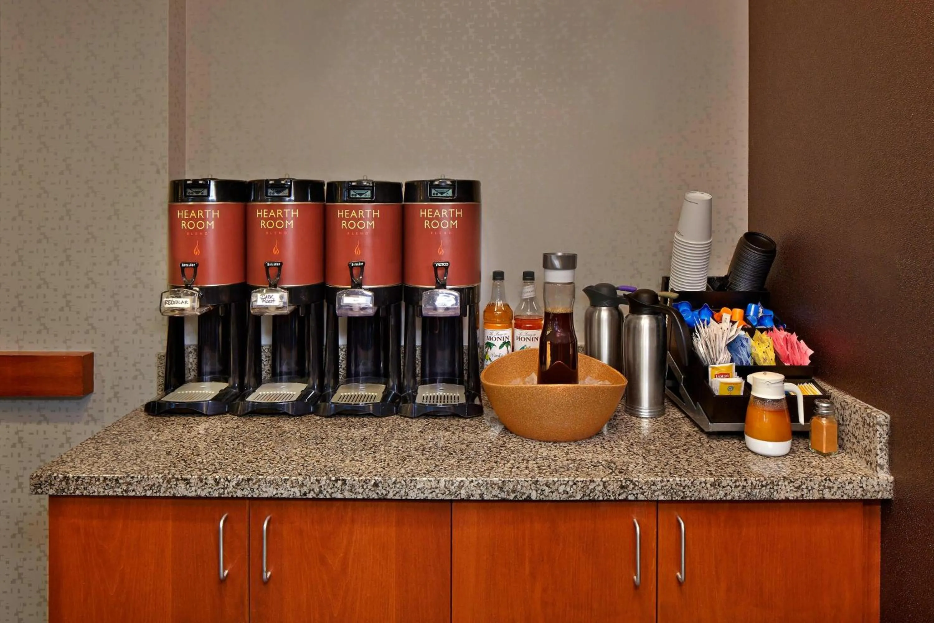 Lounge or bar in Residence Inn by Marriott Waldorf