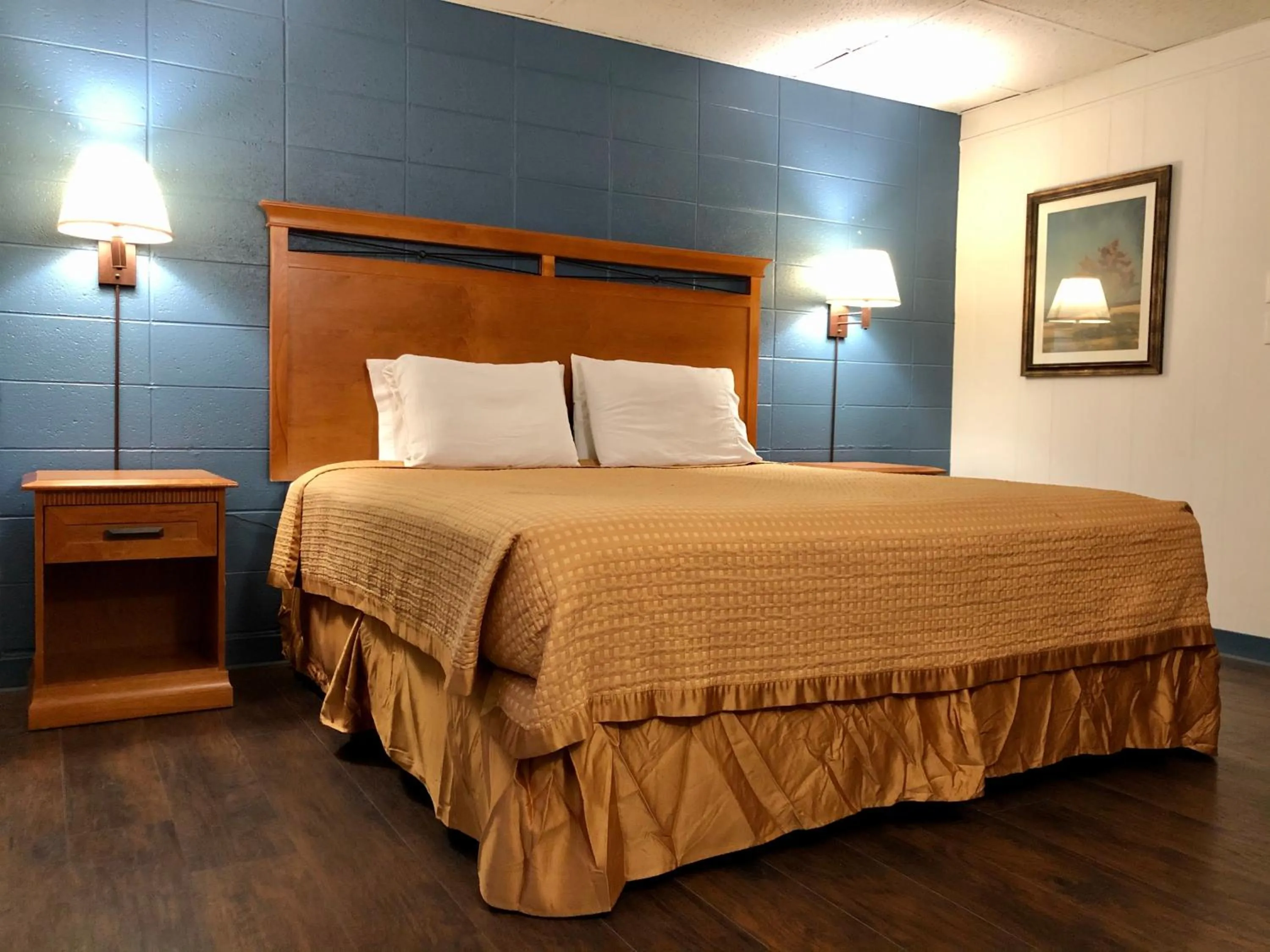 Bedroom, Bed in Capital O Budget Inn Ontario I-84