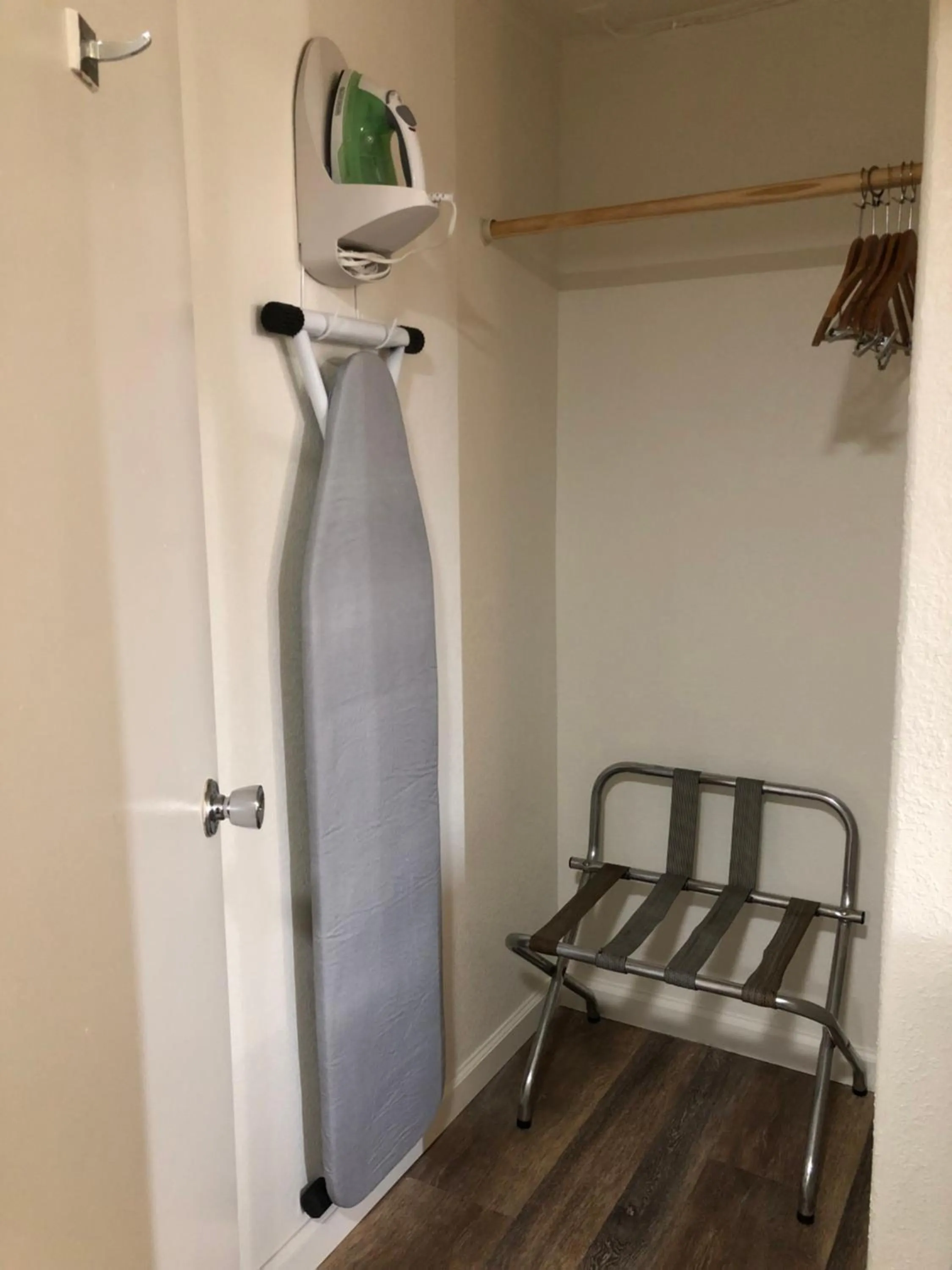 Area and facilities in Capital O Budget Inn Ontario I-84