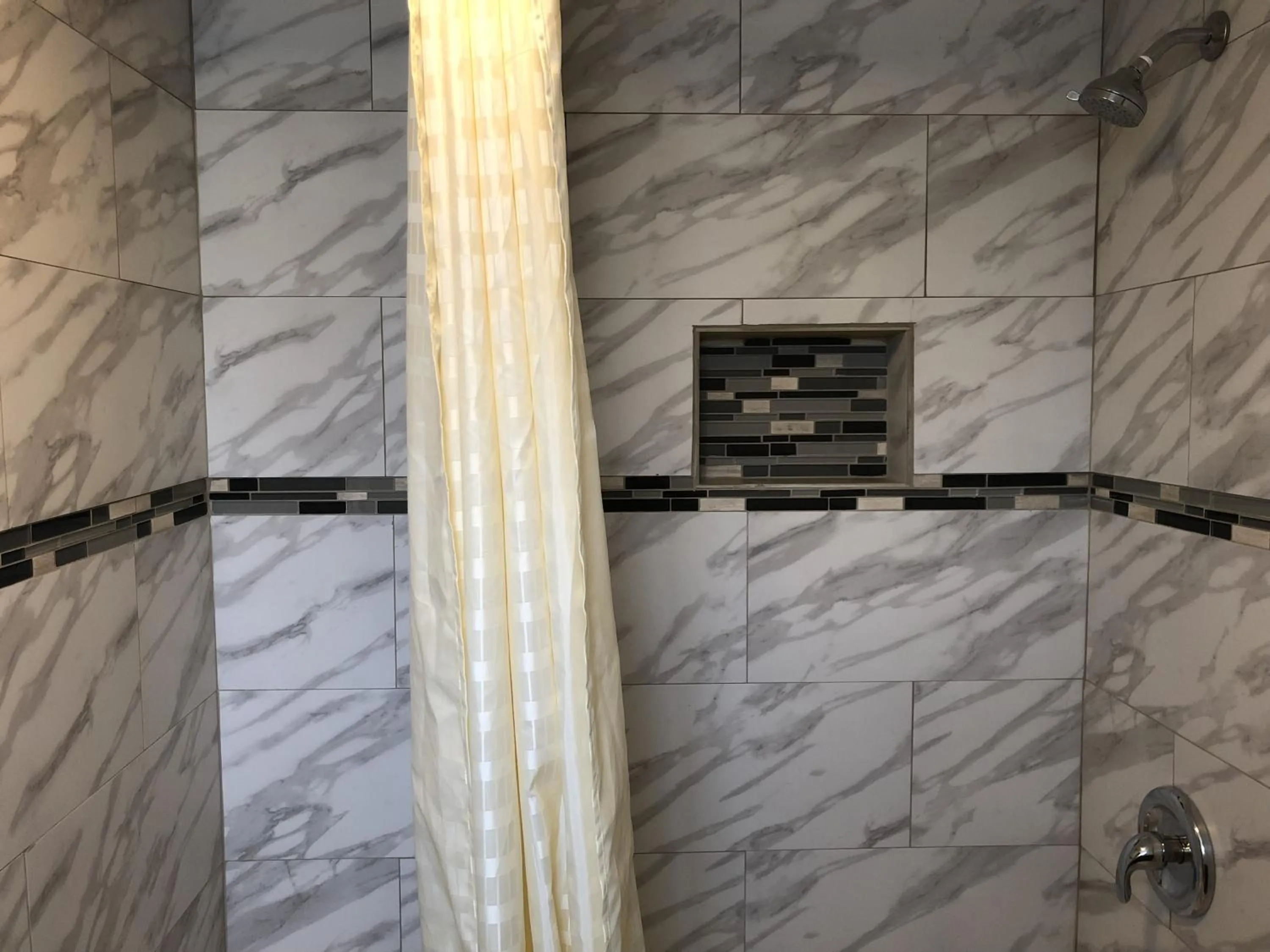 Bathroom in Capital O Budget Inn Ontario I-84