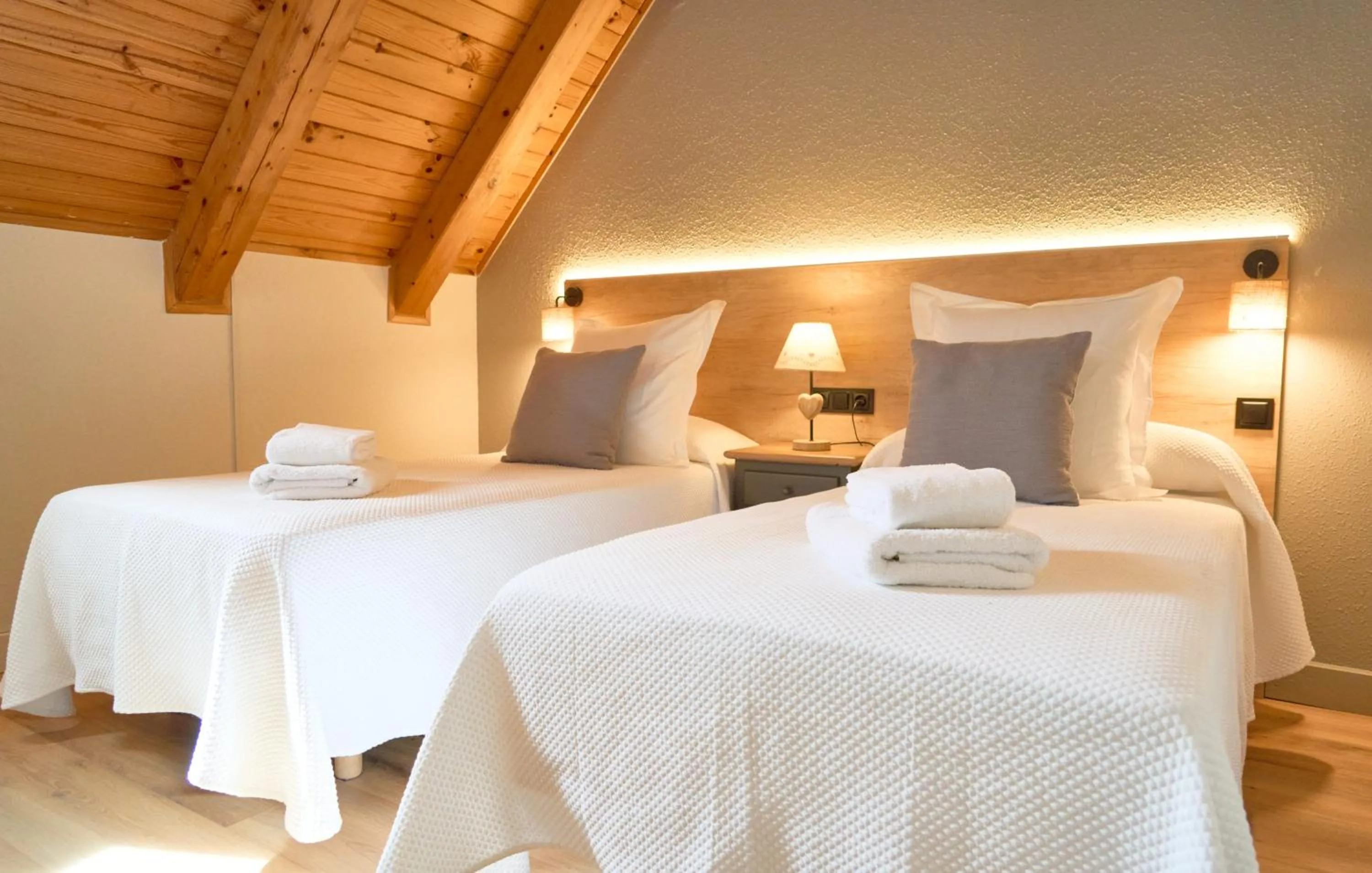 Bed in Hotel Anglada