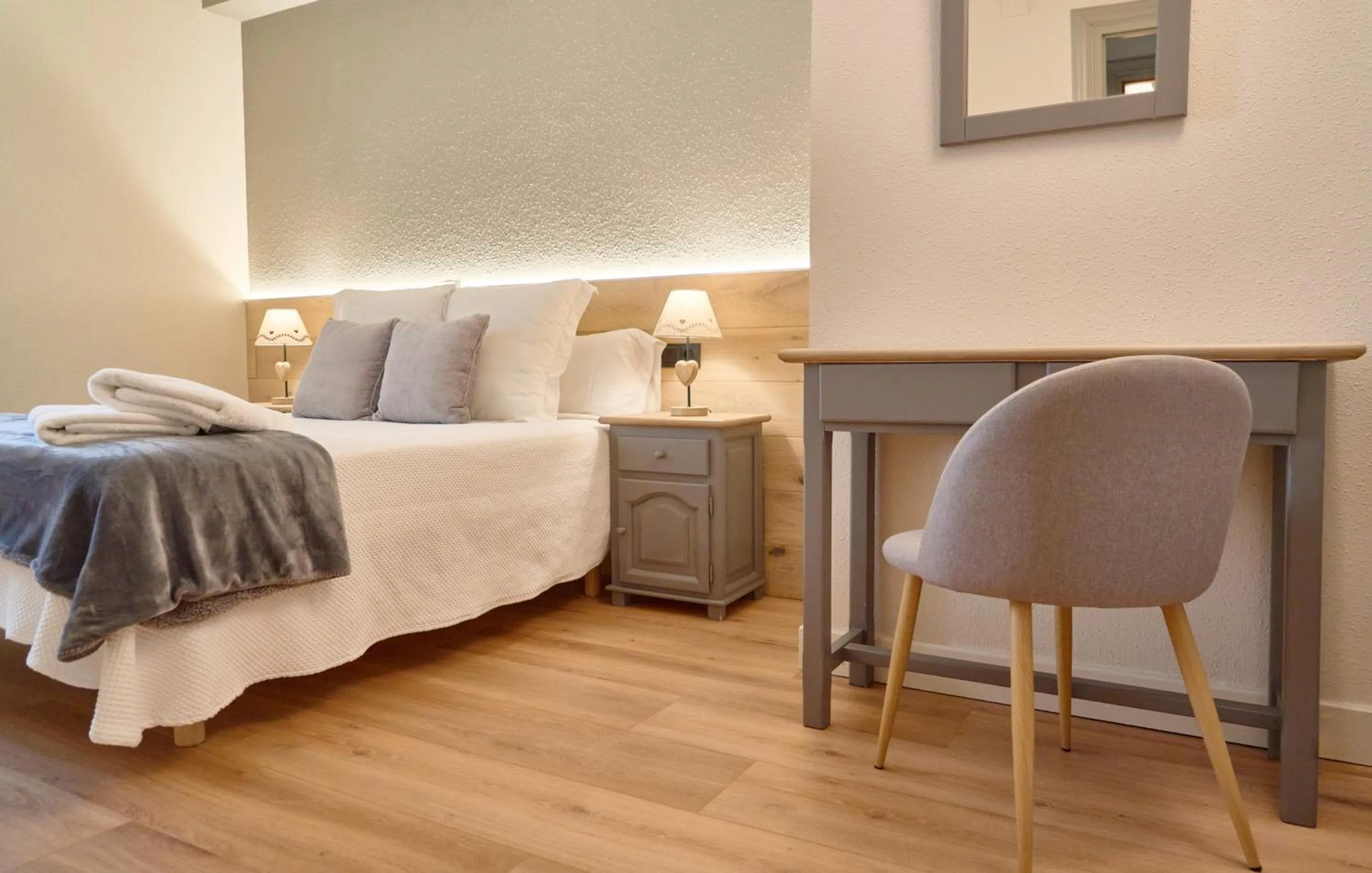 Photo of the whole room, Bed in Hotel Anglada