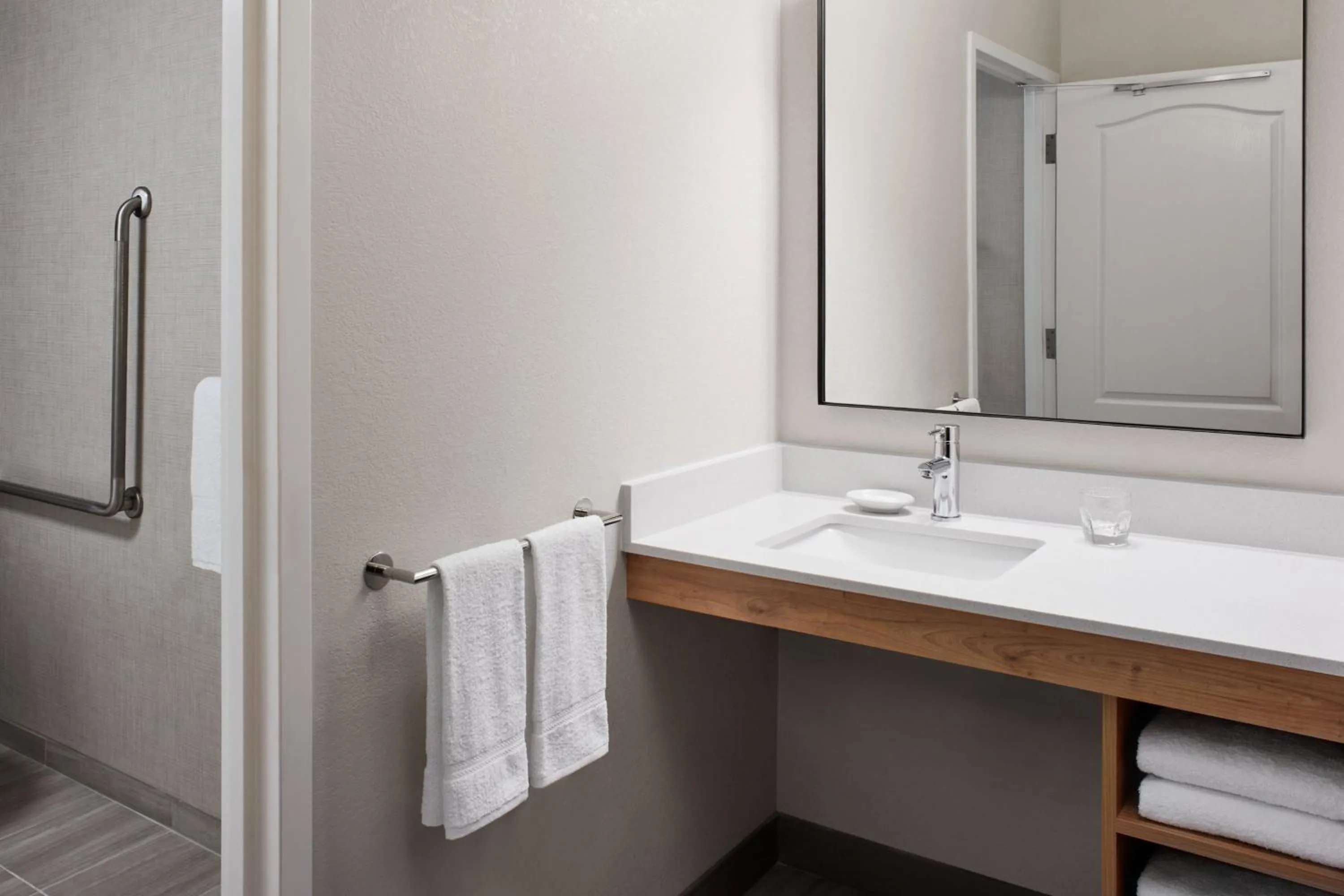 Photo of the whole room in Residence Inn by Marriott Mississauga-Airport Corporate Centre West