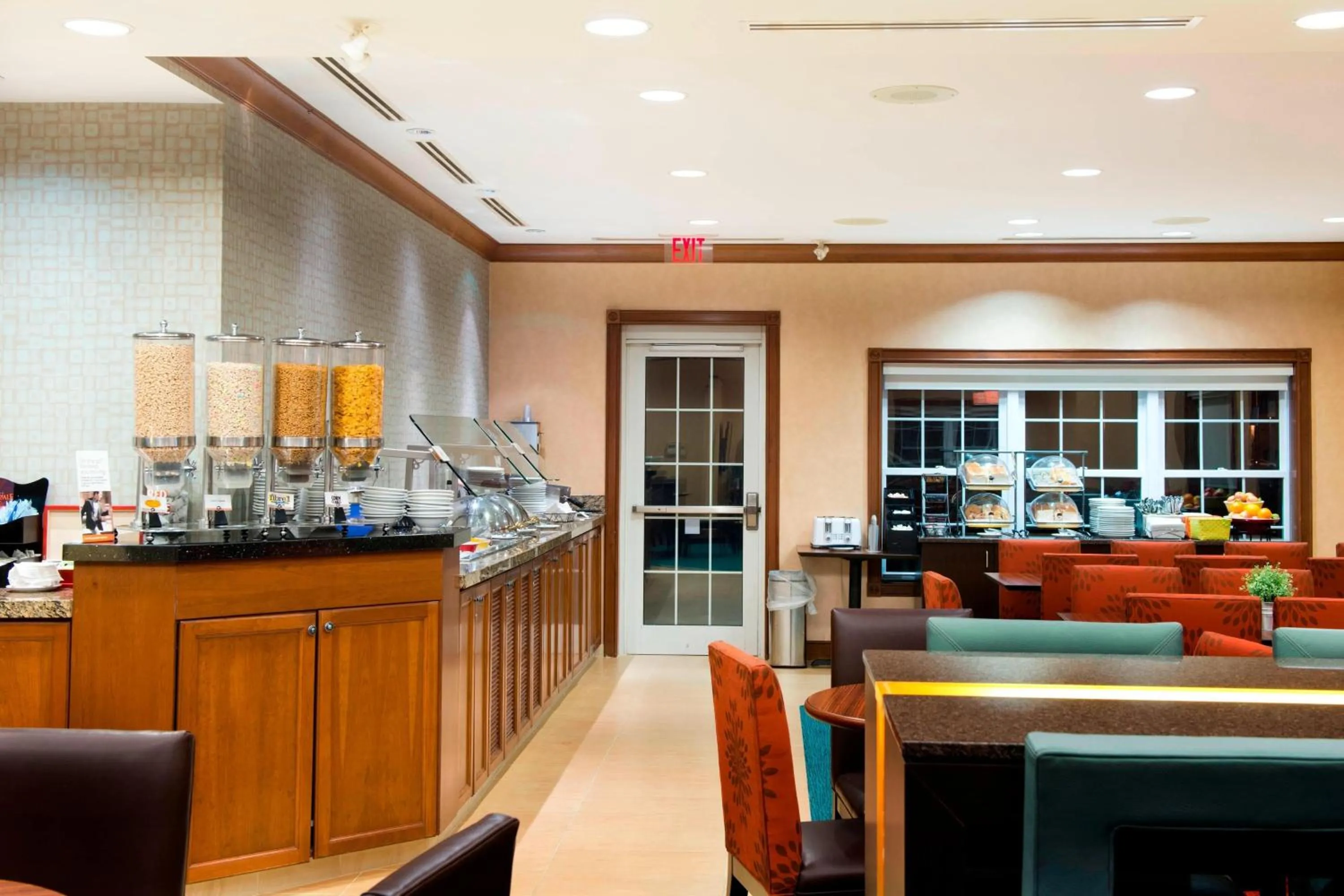 Breakfast in Residence Inn by Marriott Mississauga-Airport Corporate Centre West
