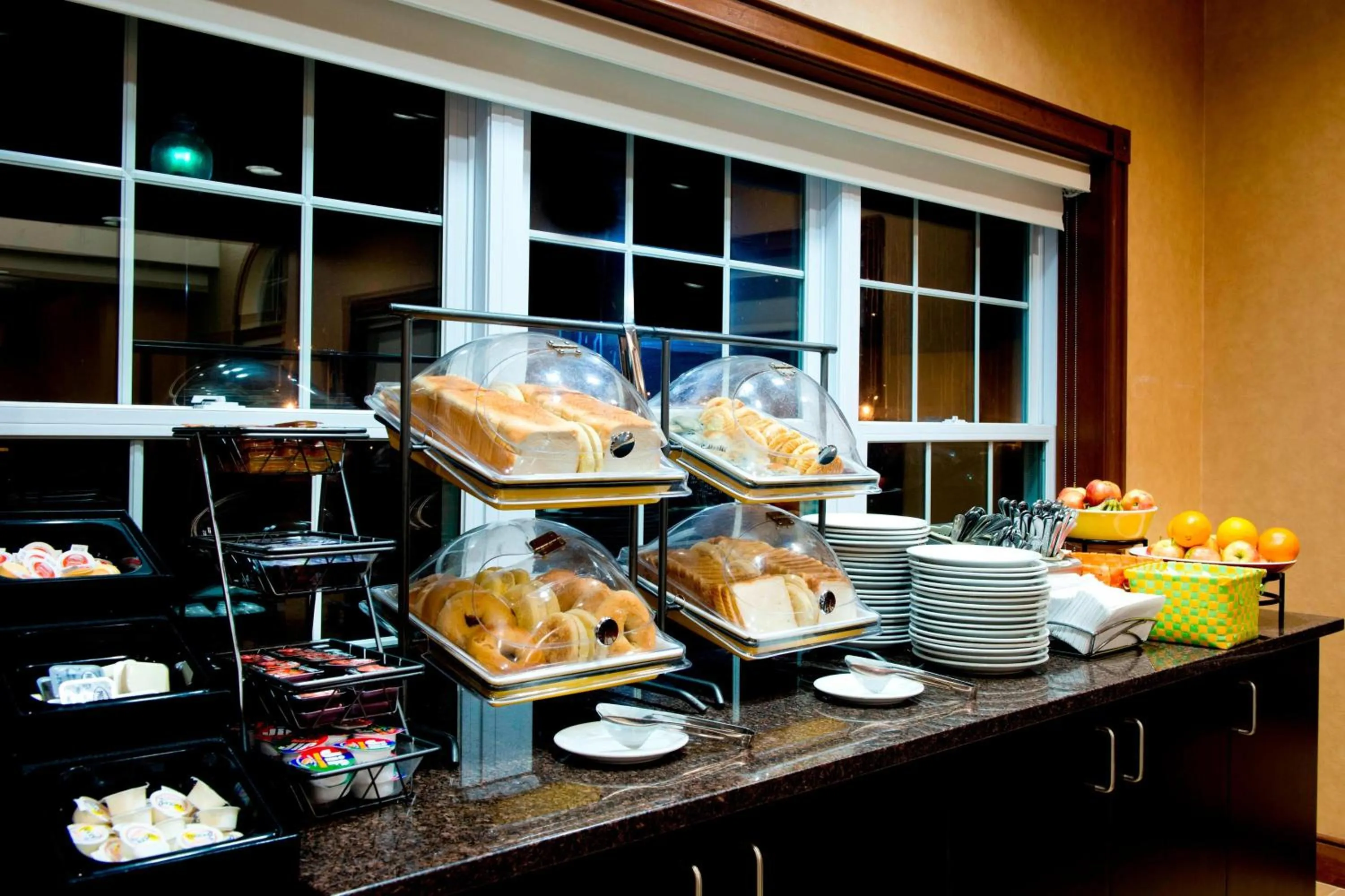 Breakfast in Residence Inn by Marriott Mississauga-Airport Corporate Centre West