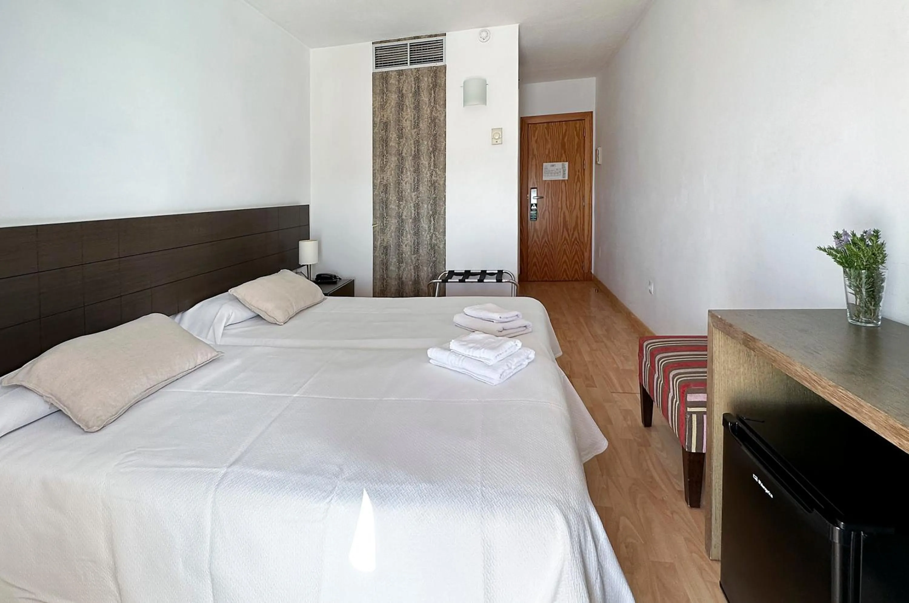 Photo of the whole room, Bed in Grupoandria Hotel Platja Gran
