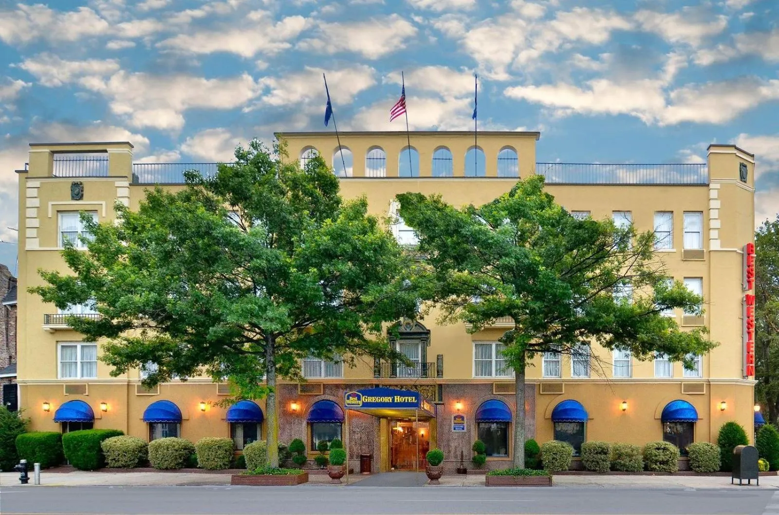 Property building in Best Western Gregory Hotel