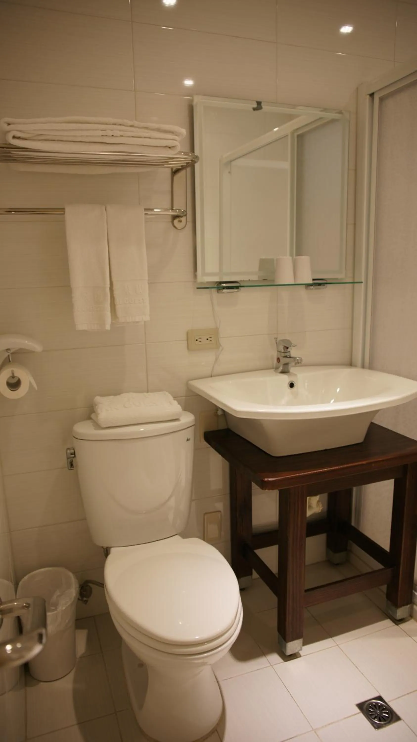 Bathroom in Lishan Guest House