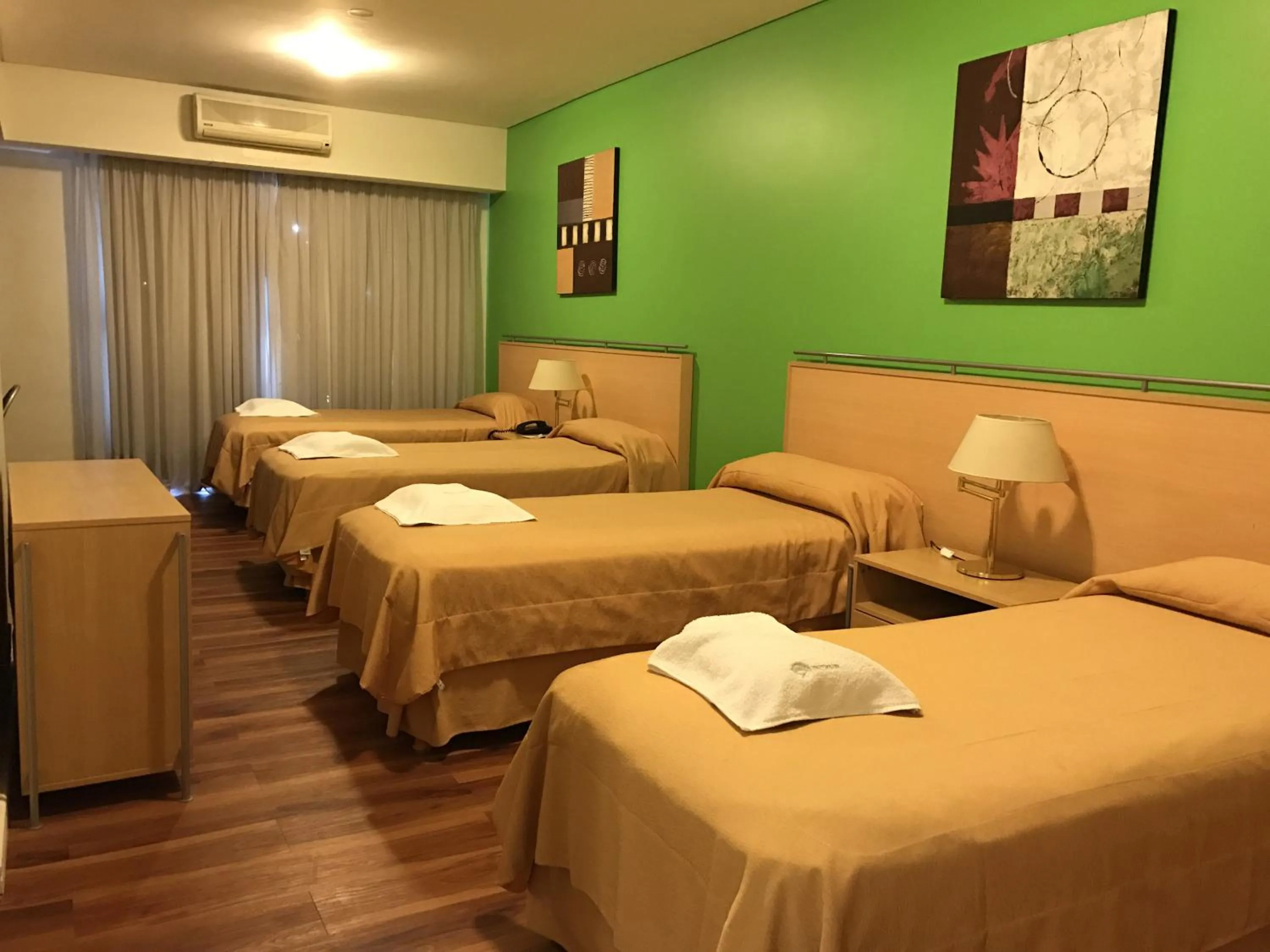 Photo of the whole room, Bed in Intersur Suites