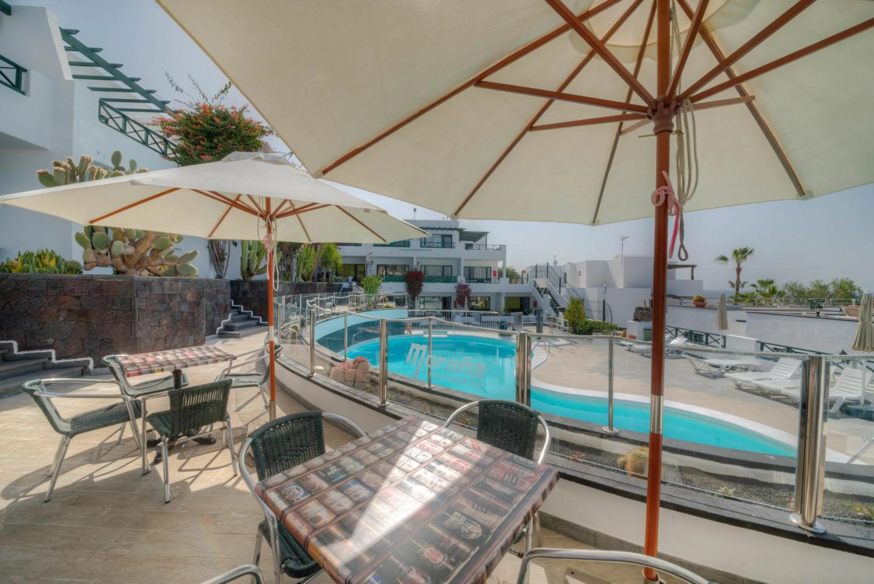 Lounge or bar in Apartamentos Moraña