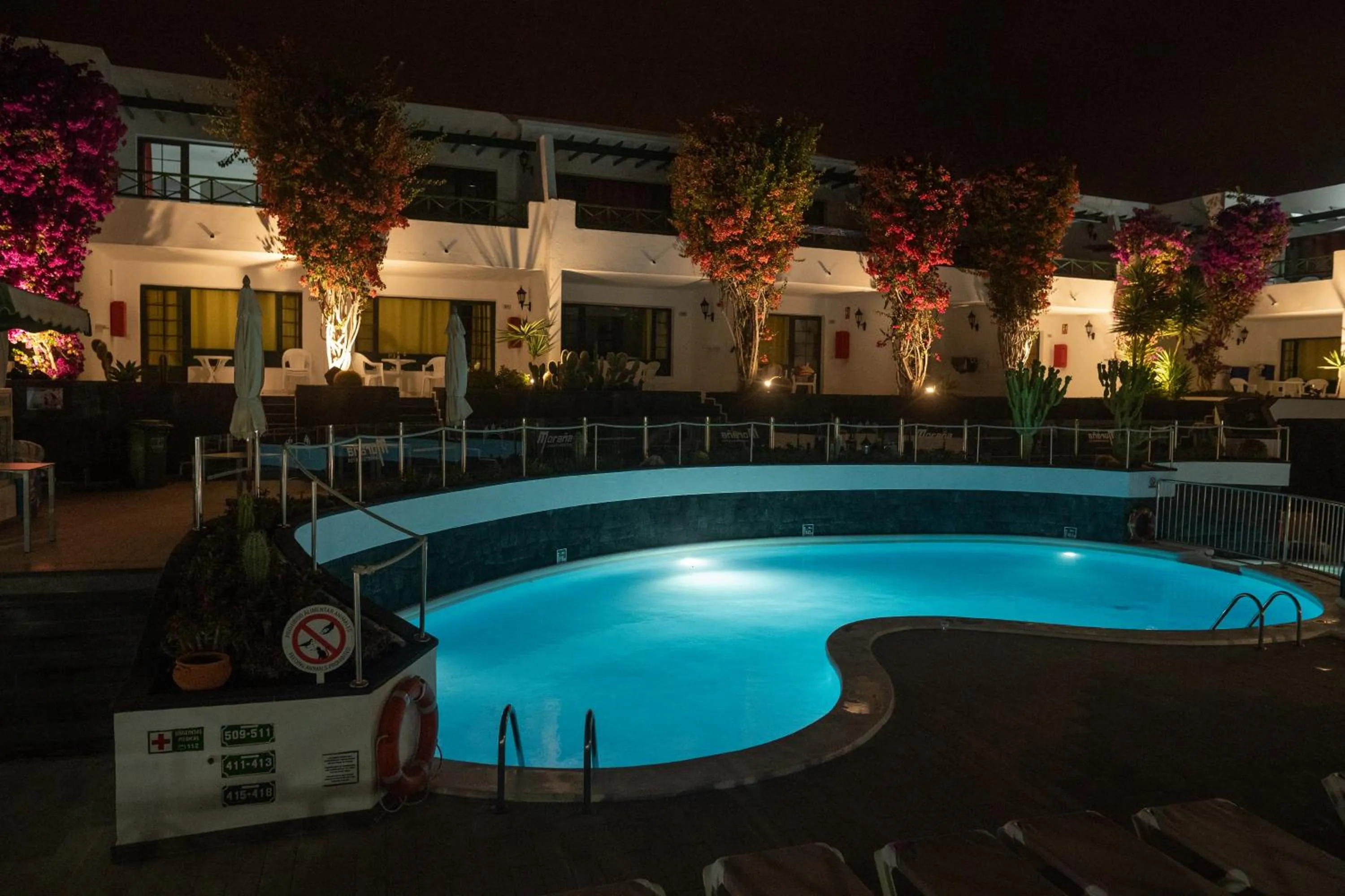 Pool view in Apartamentos Moraña