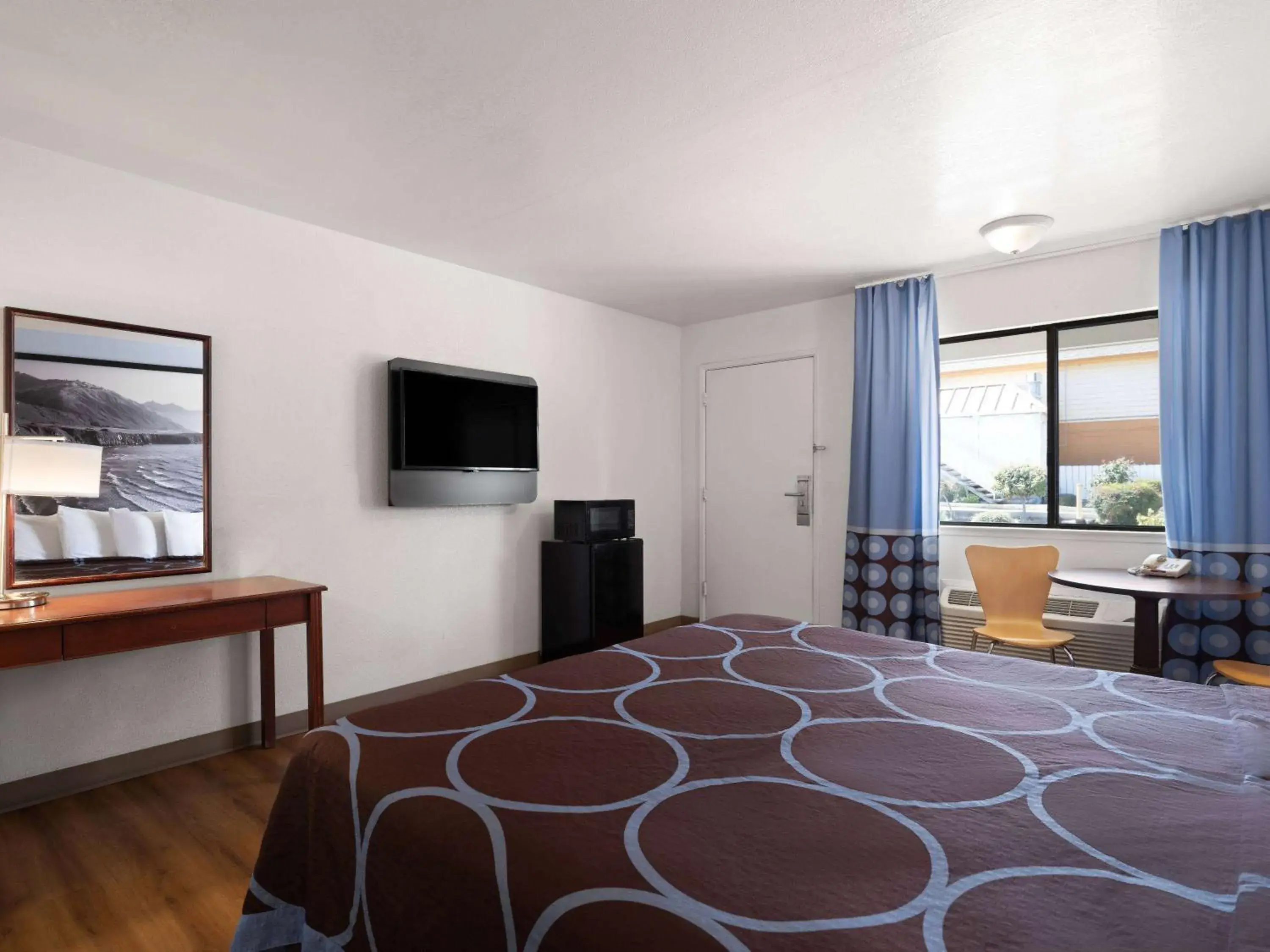 King Room - Smoking in Super 8 by Wyndham Dunnigan King Room - Smoking in Super 8 by Wyndham Dunnigan