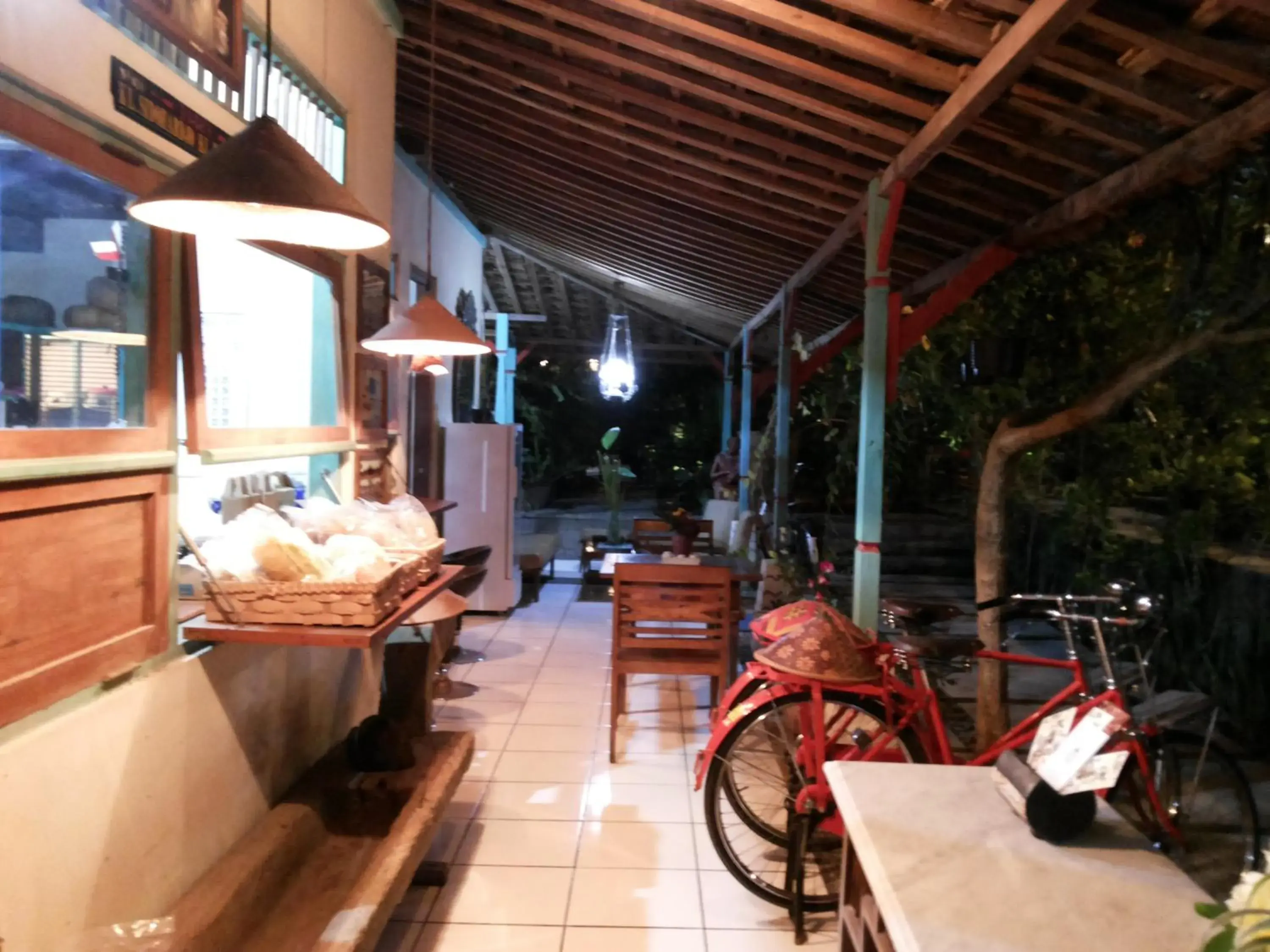 Restaurant/places to eat in Puri Brata Restaurant/places to eat in Puri Brata