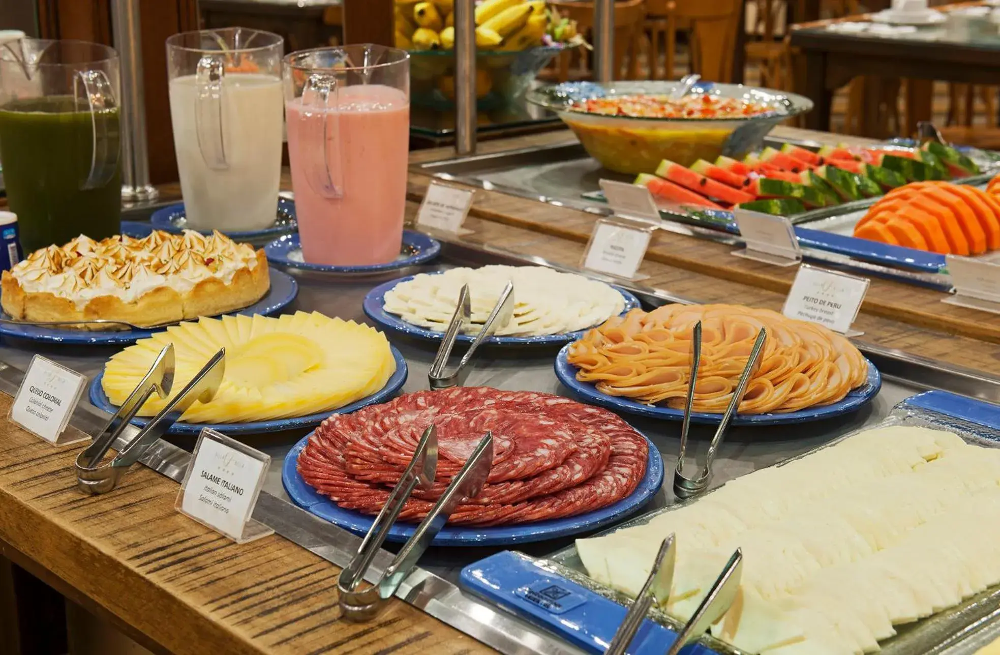 Breakfast in Villa Bella Hotel & SPA Gramado Breakfast in Villa Bella Hotel & SPA Gramado