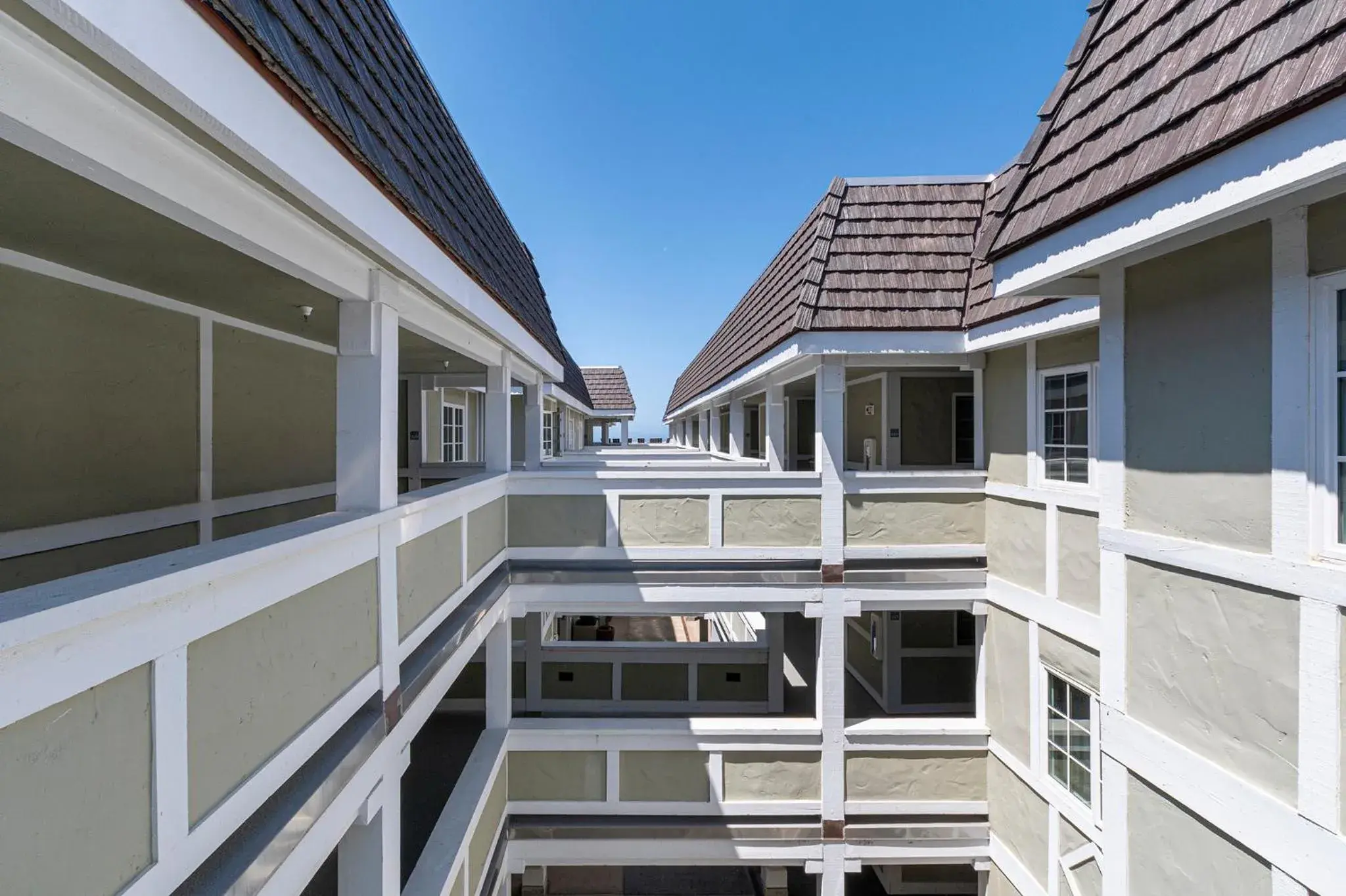 Property building in Carlsbad Inn Beach Resort Property building in Carlsbad Inn Beach Resort