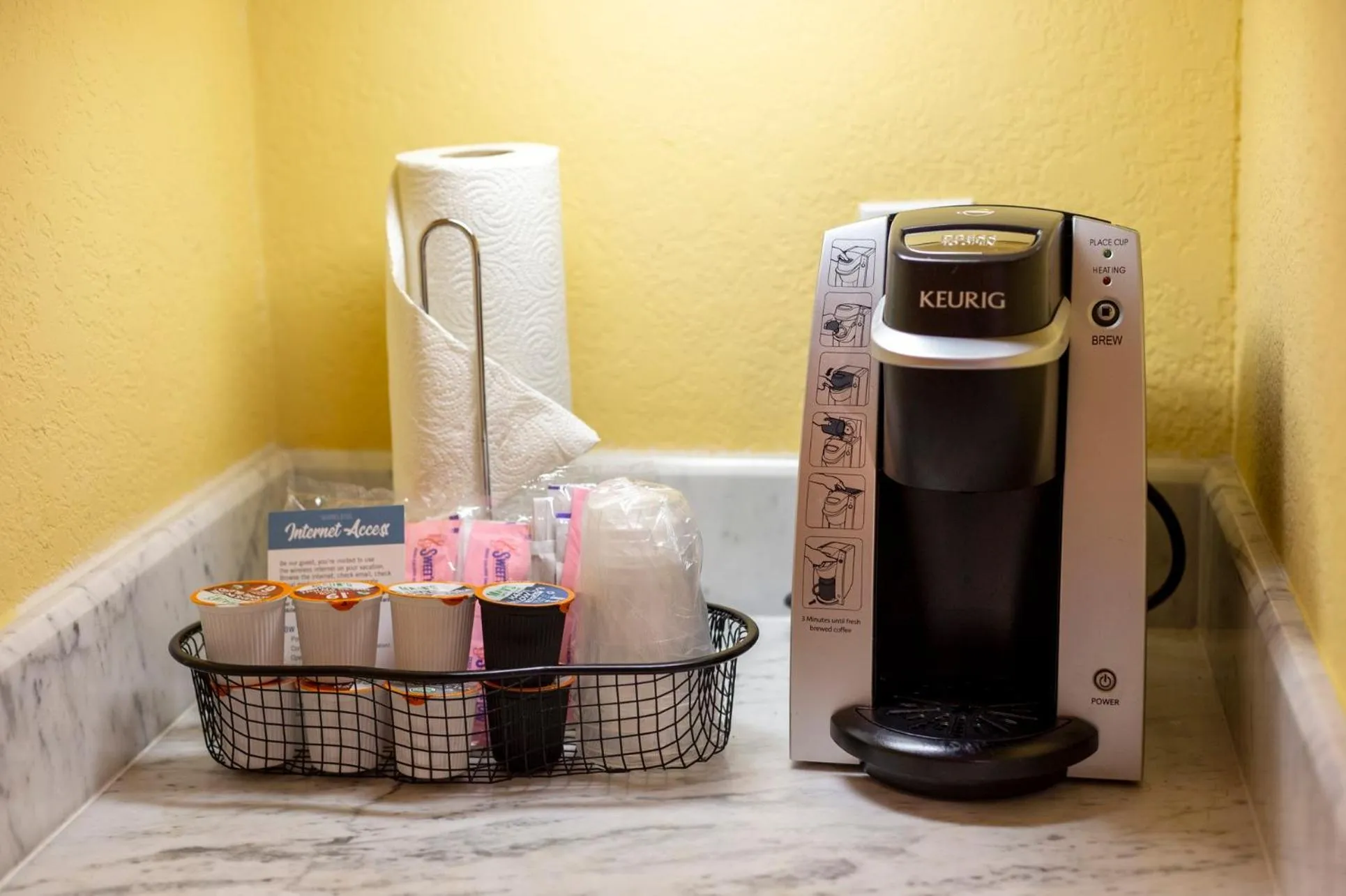 Coffee/tea facilities in Carlsbad Inn Beach Resort