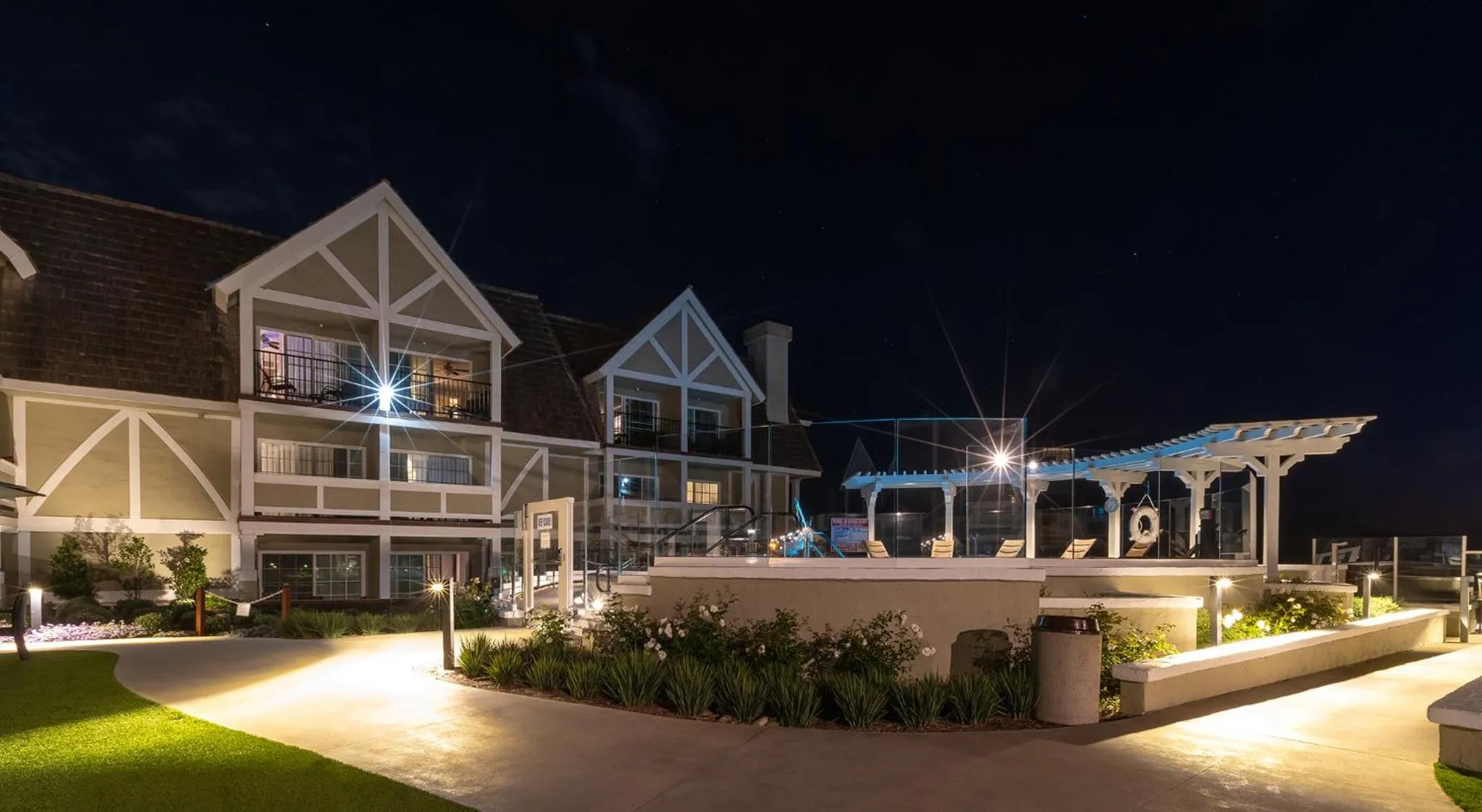 Night in Carlsbad Inn Beach Resort