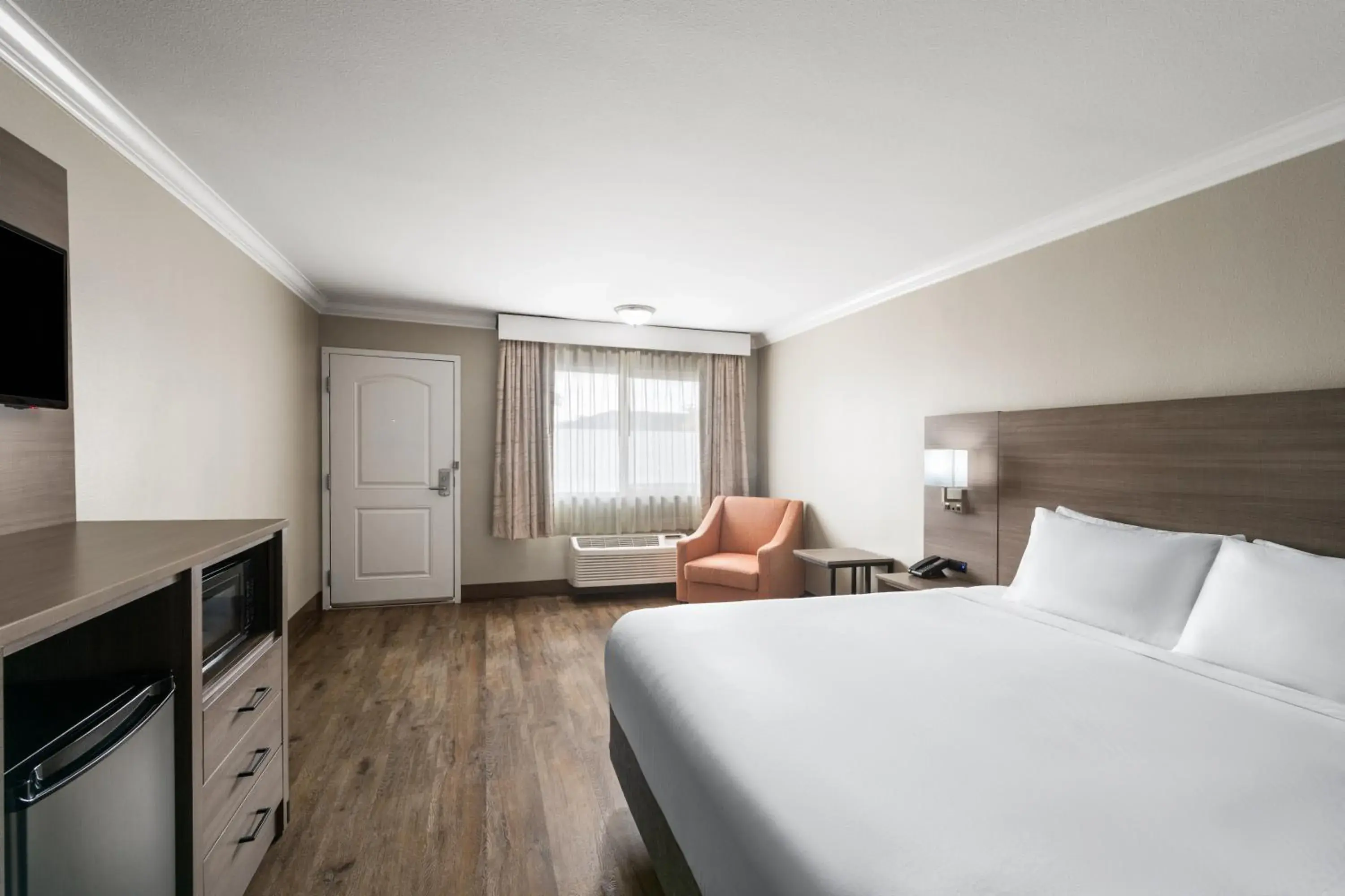 Bedroom, Bed in Solara Inn and Suites Bedroom, Bed in Solara Inn and Suites