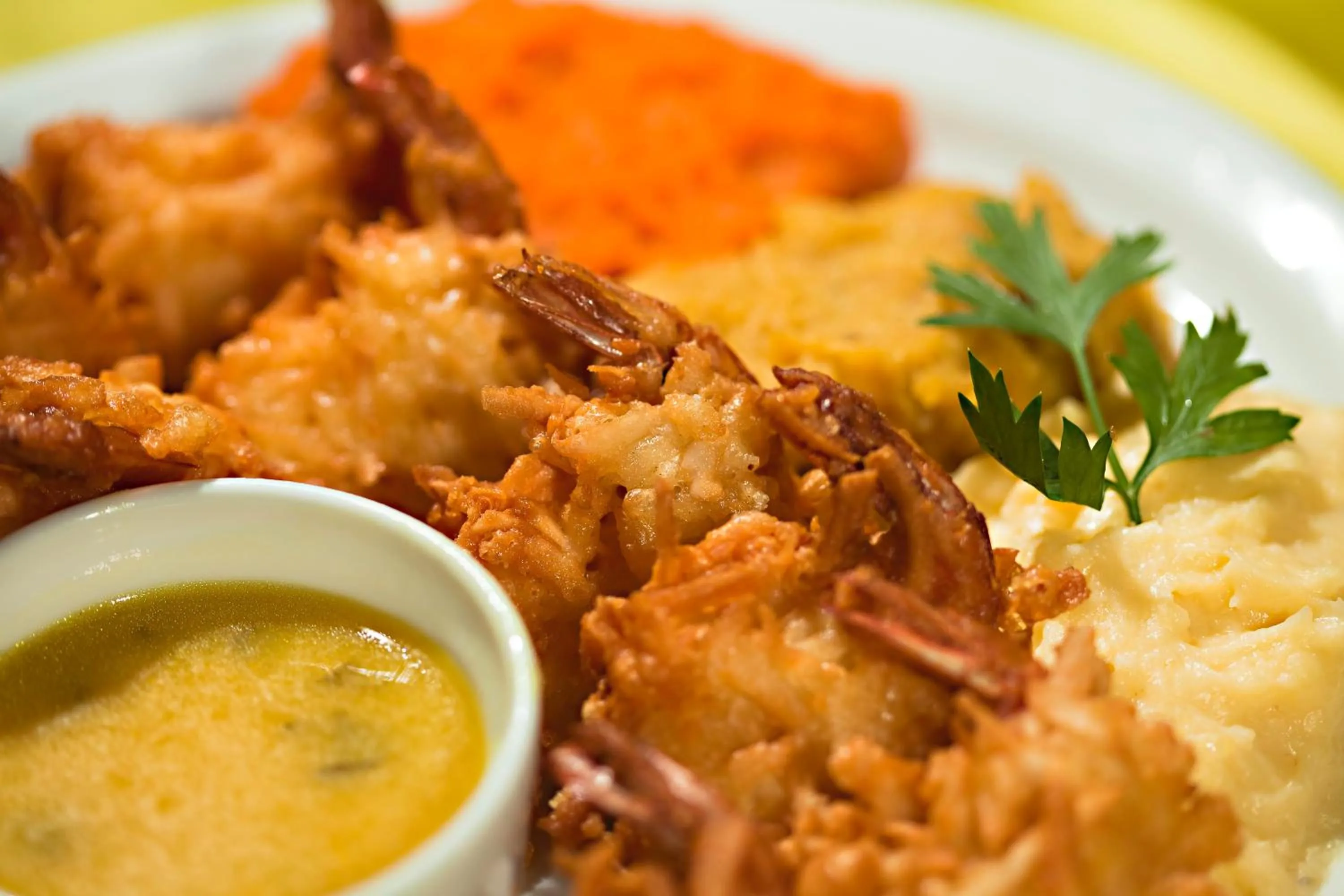 Restaurant/places to eat in Hotel Karapitangui