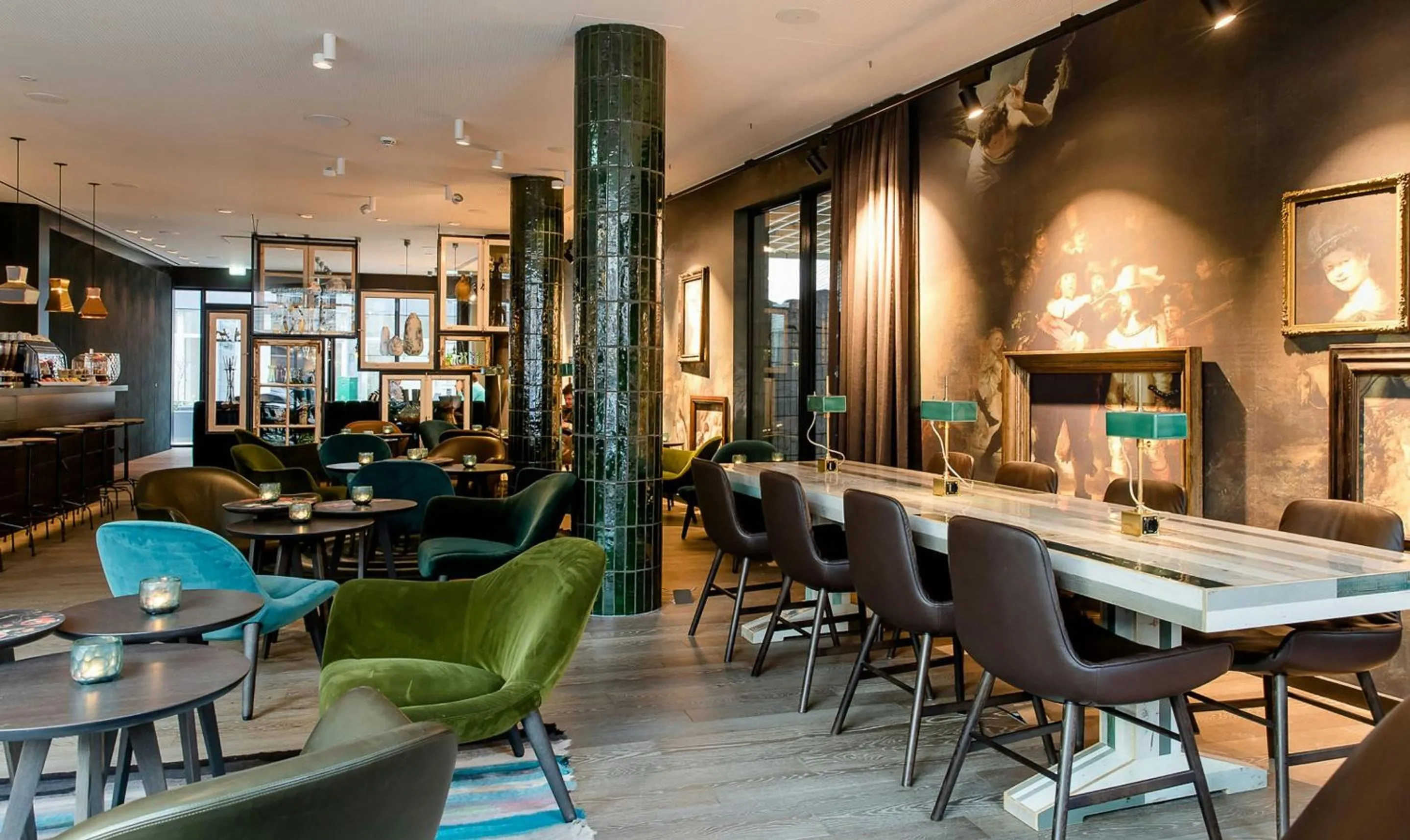 Lounge or bar in Motel One Amsterdam-Waterlooplein