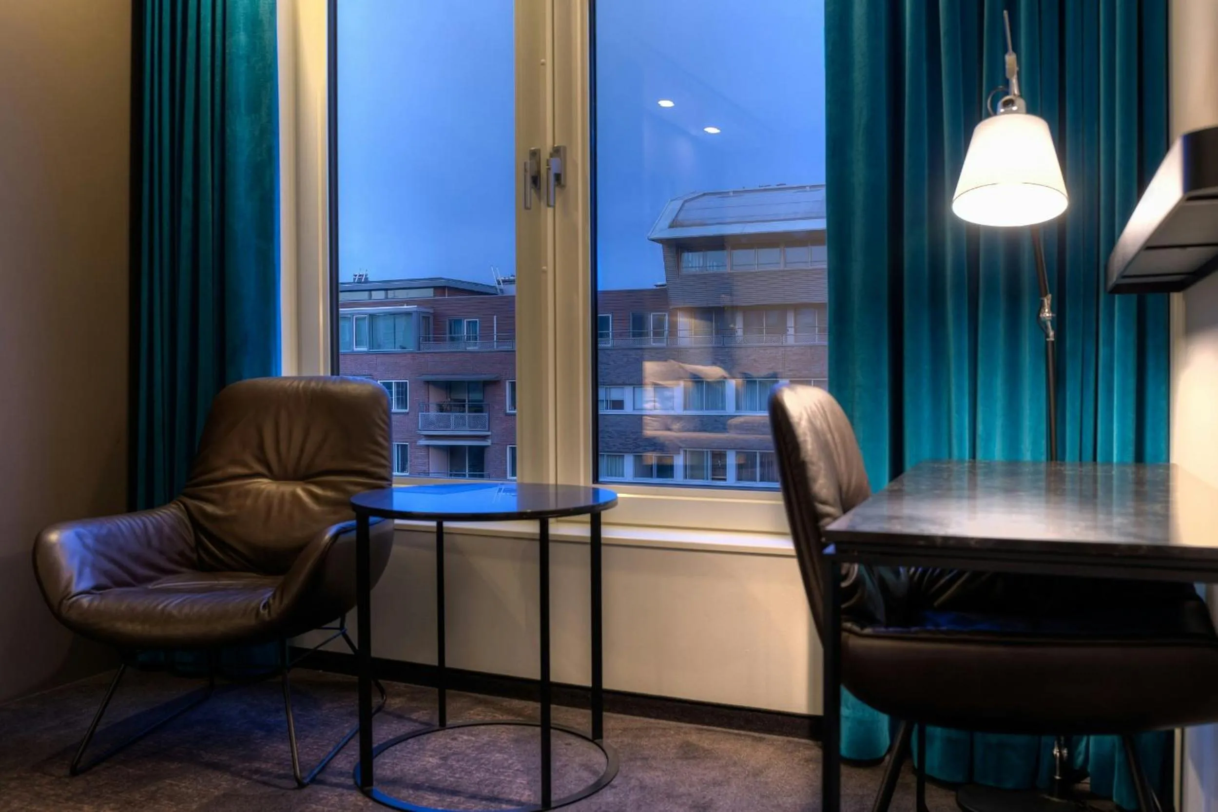 Photo of the whole room in Motel One Amsterdam-Waterlooplein
