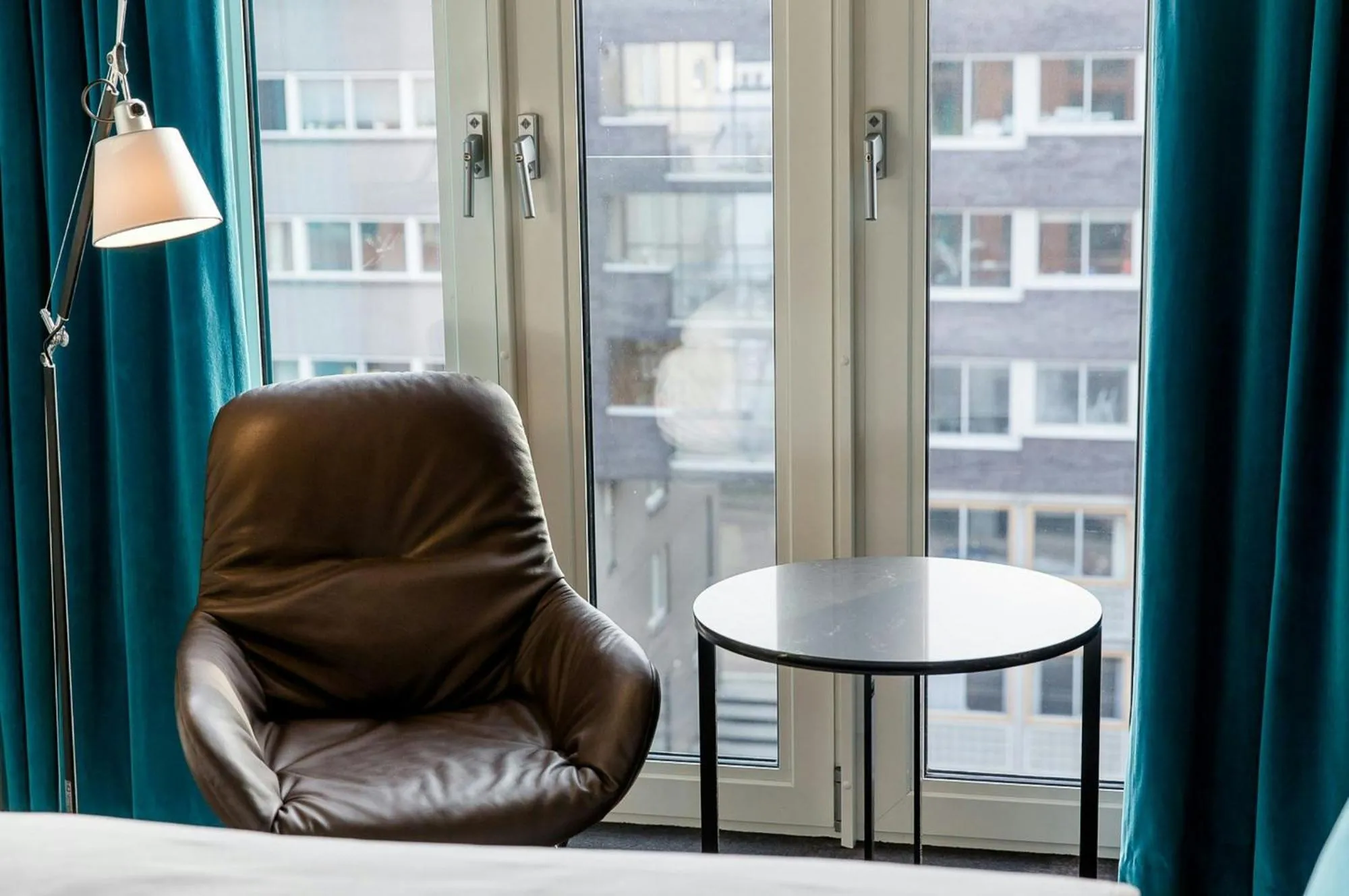Photo of the whole room in Motel One Amsterdam-Waterlooplein