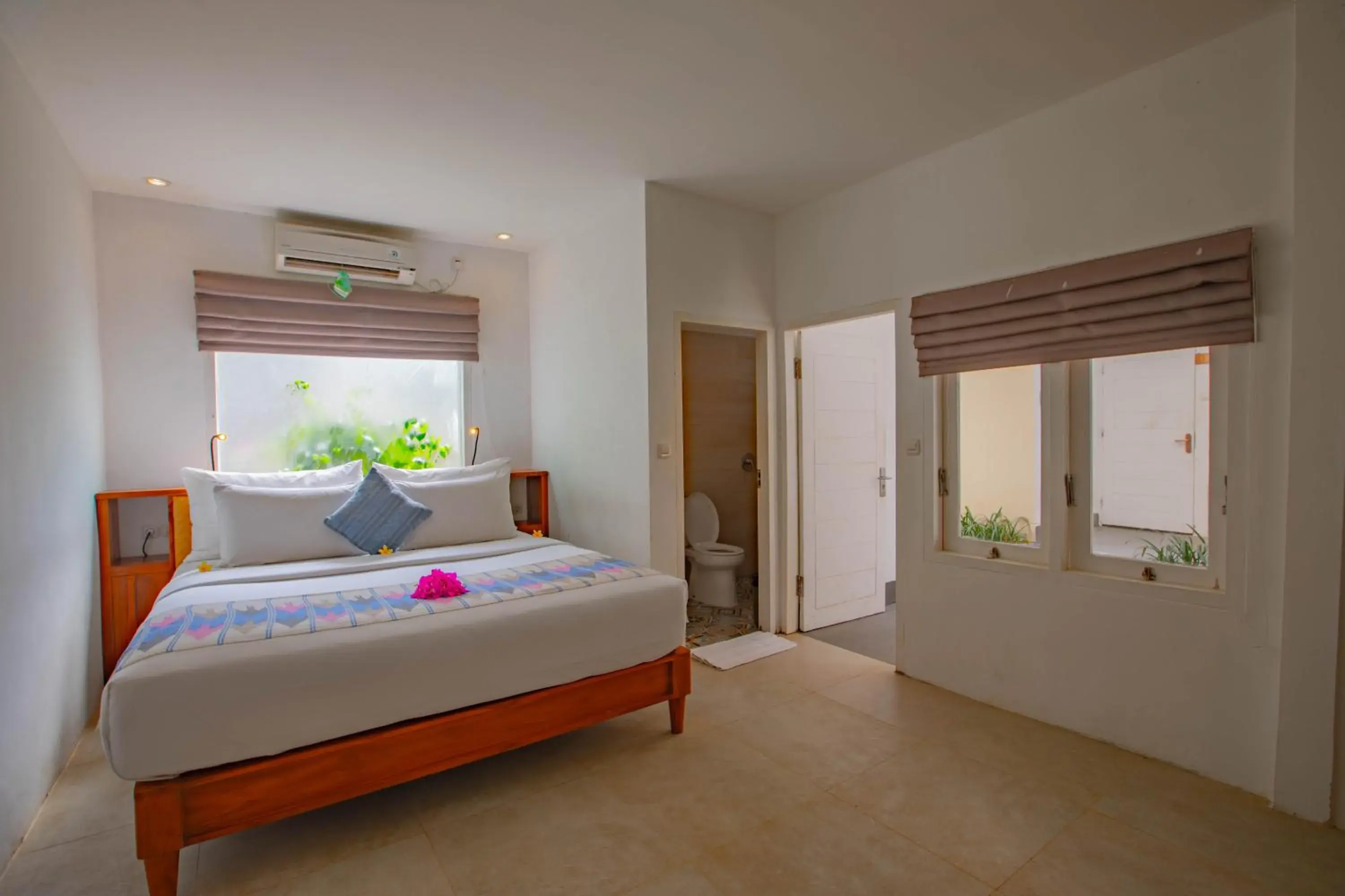 Superior Double Room in Gili Sands Hotel & Bar Superior Double Room in Gili Sands Hotel & Bar