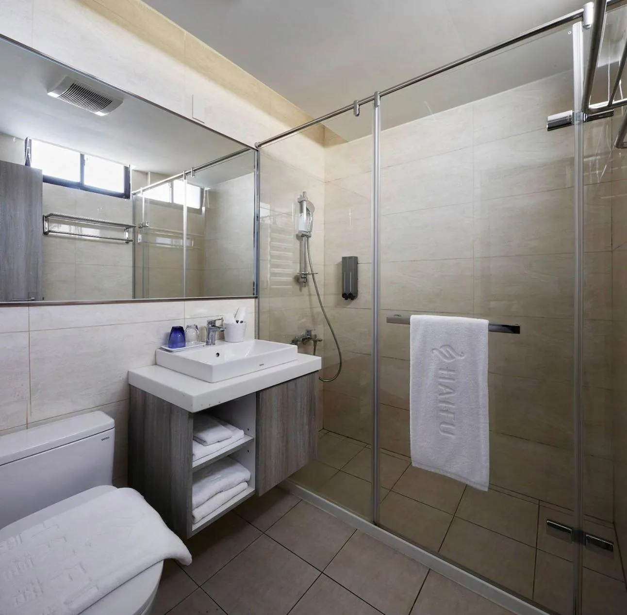 Shower in Hai Fu Hotel & Suites