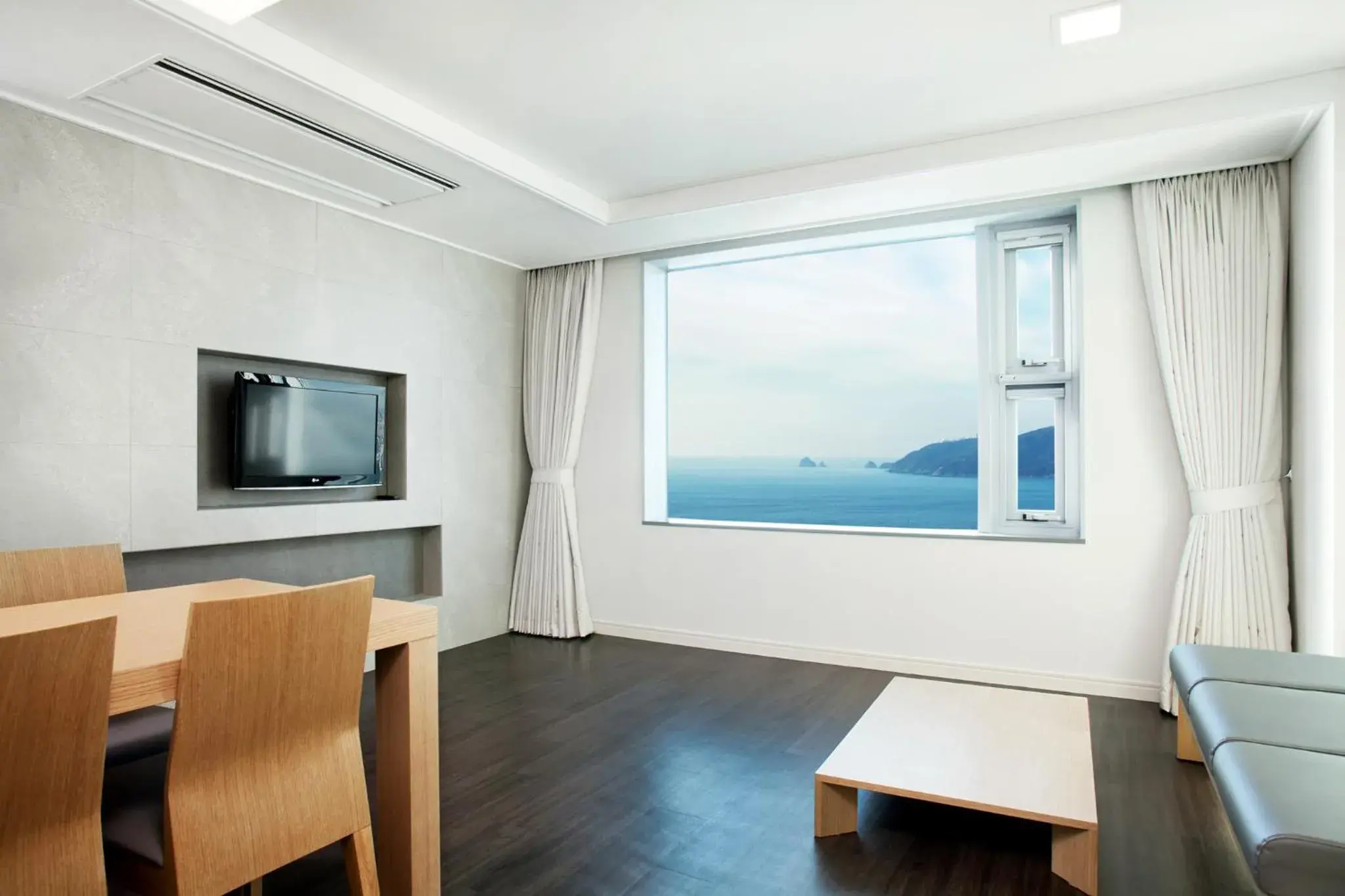Photo of the whole room in Hanwha Resort Haeundae Photo of the whole room in Hanwha Resort Haeundae