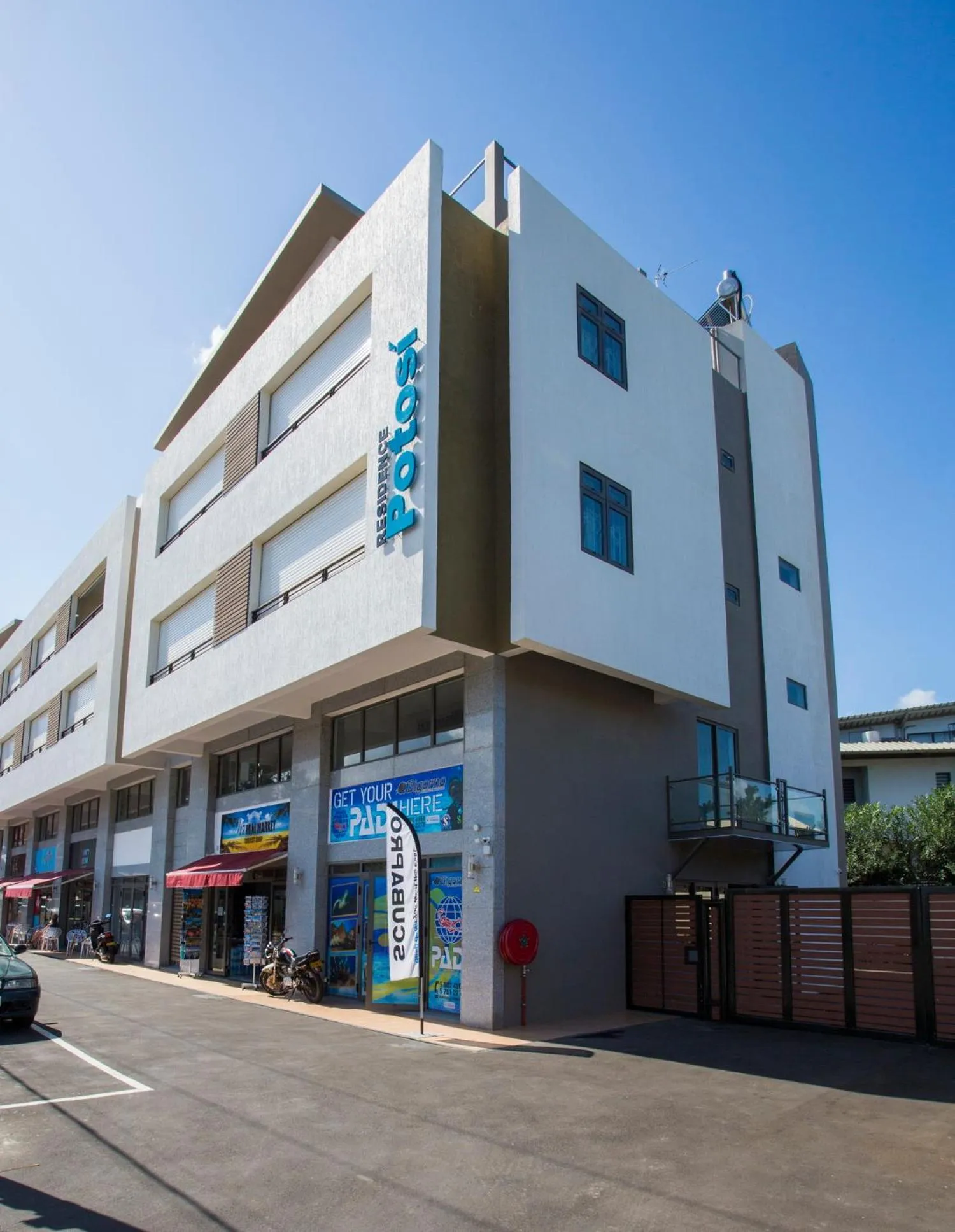 Property building in Residence Potosi