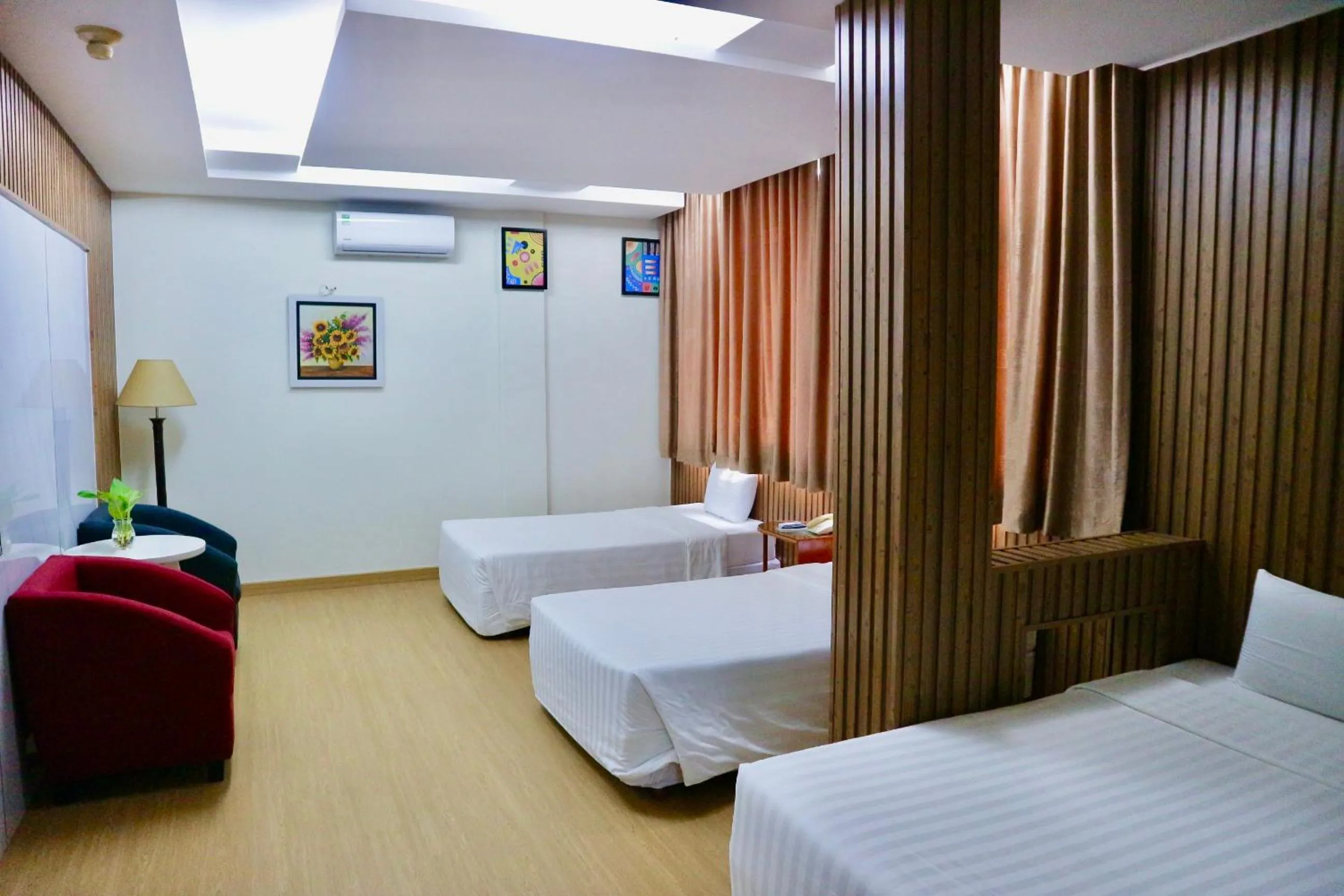 Standard Triple Room in Sammy Hotel