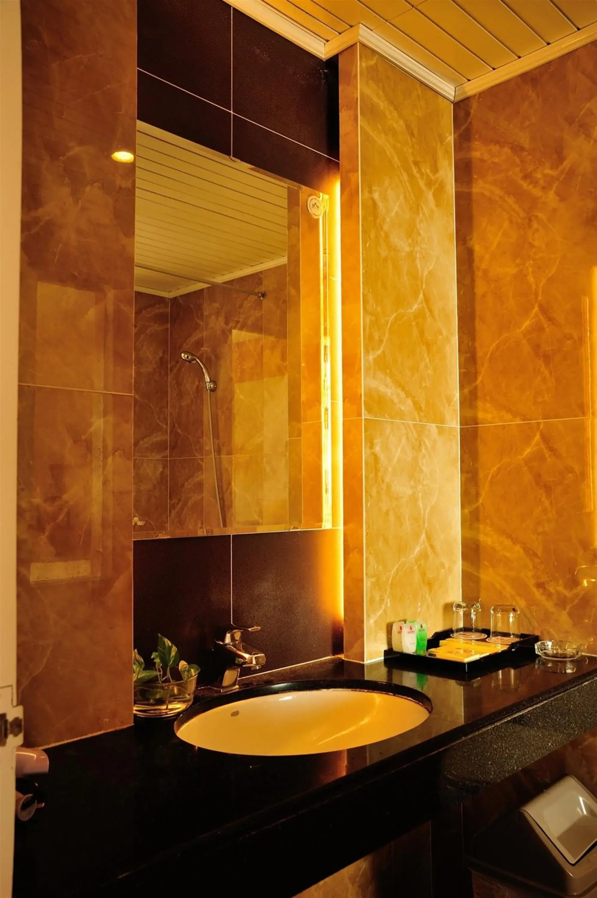 Bathroom in Sammy Hotel Bathroom in Sammy Hotel