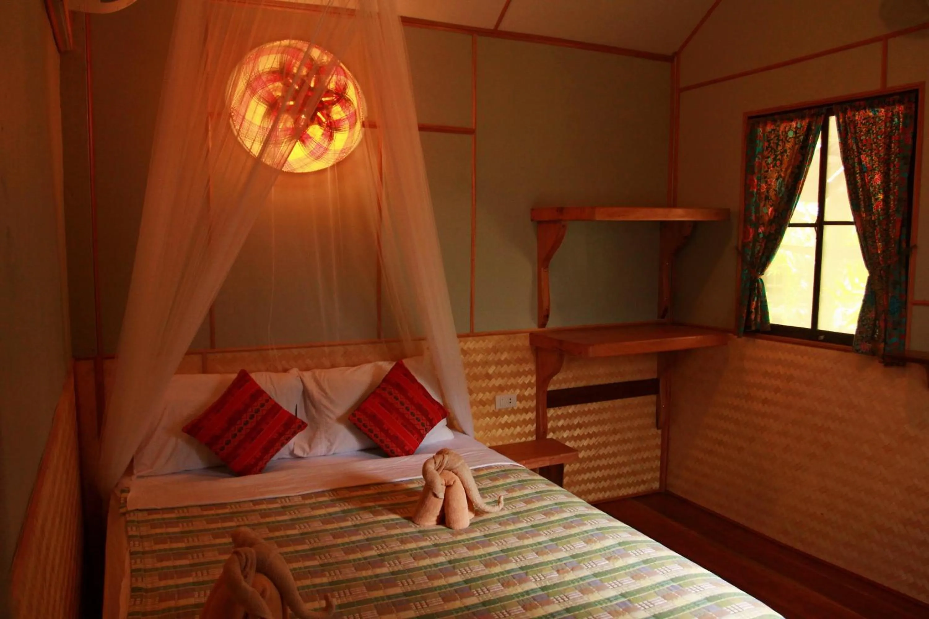 Bed in Longtail Beach Resort