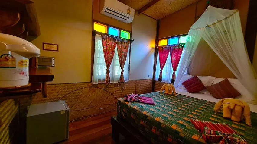 Bed in Longtail Beach Resort