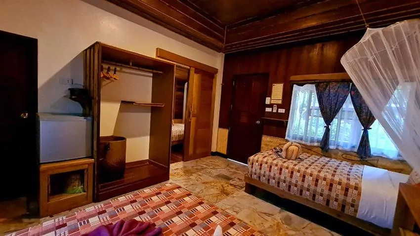 Bed in Longtail Beach Resort