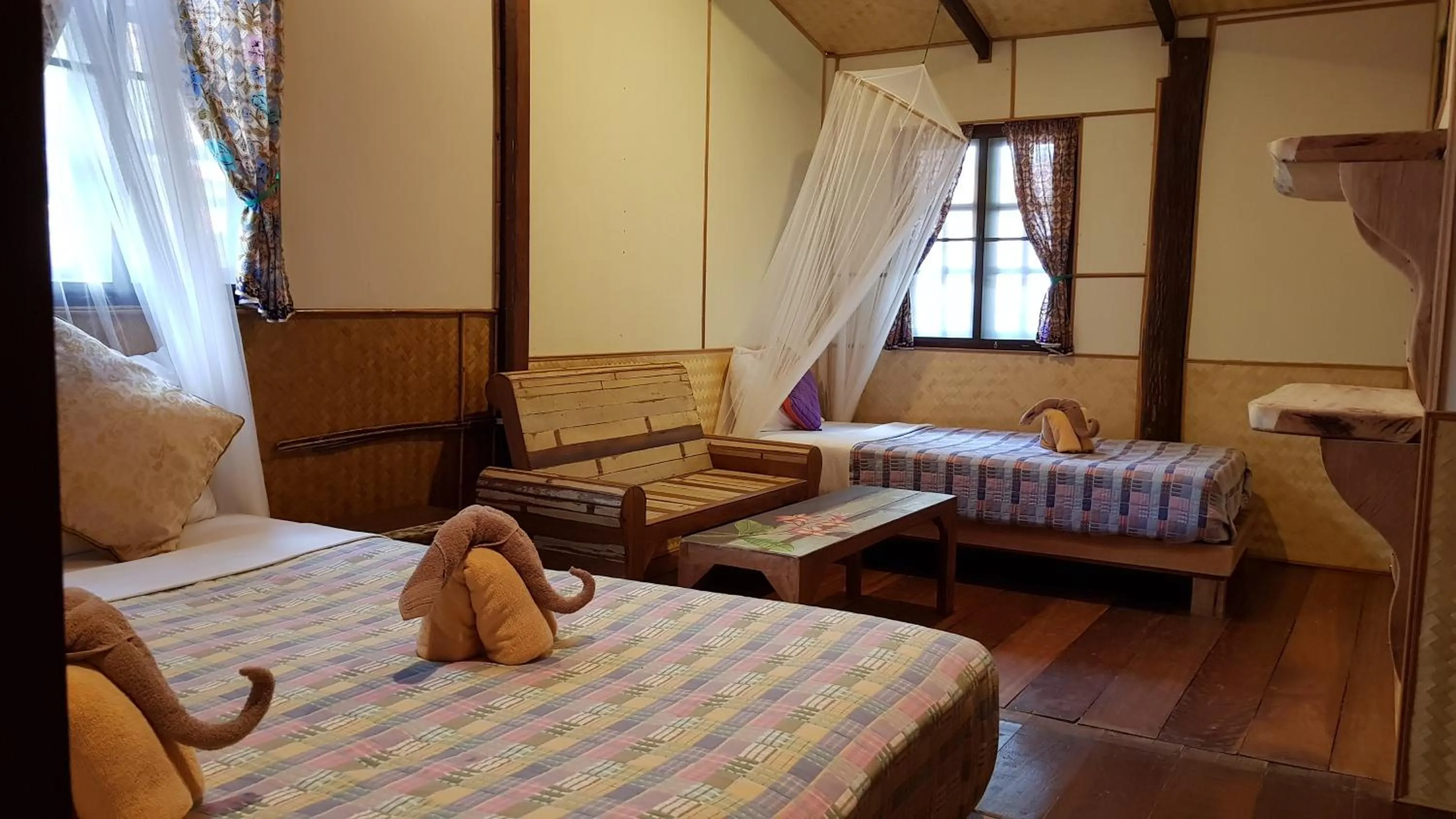 Bed in Longtail Beach Resort