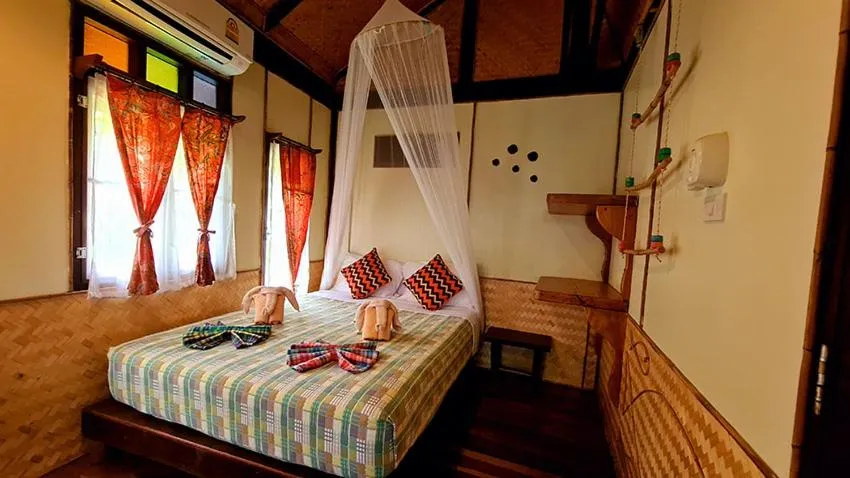 Bed in Longtail Beach Resort