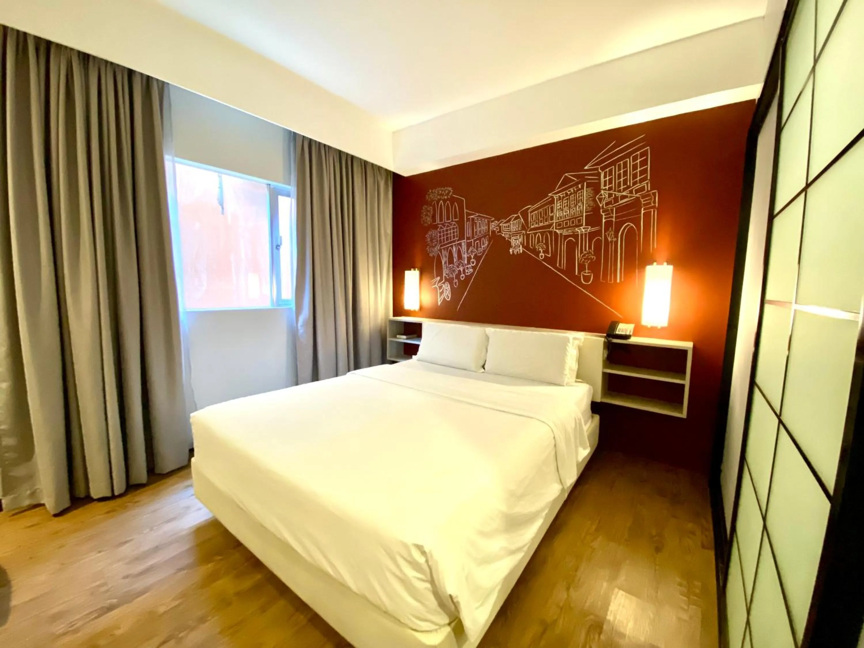 Bedroom, Bed in Circle Inn Hotel and Suites Bacolod