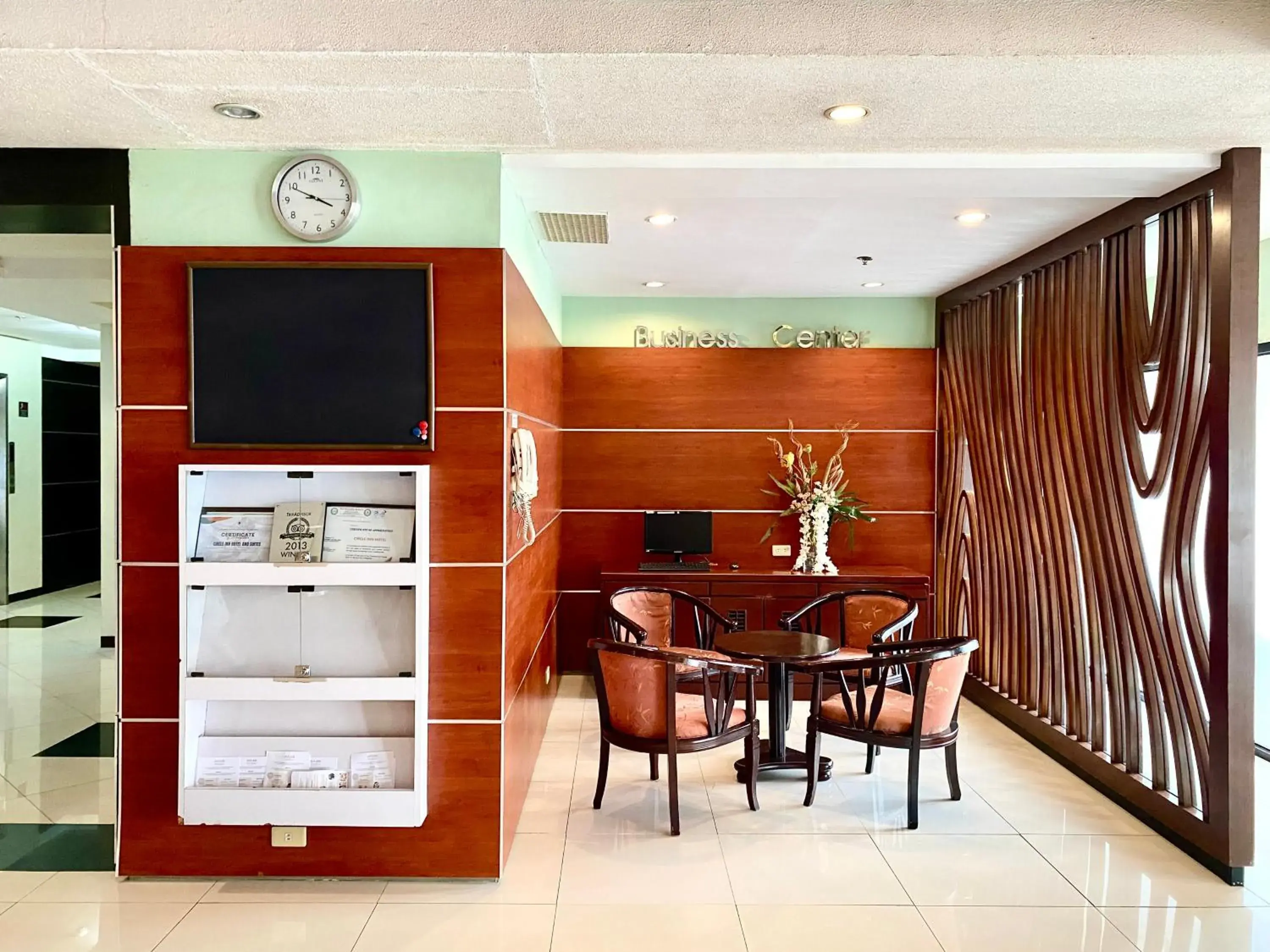 Lobby or reception in Circle Inn Hotel and Suites Bacolod Lobby or reception in Circle Inn Hotel and Suites Bacolod
