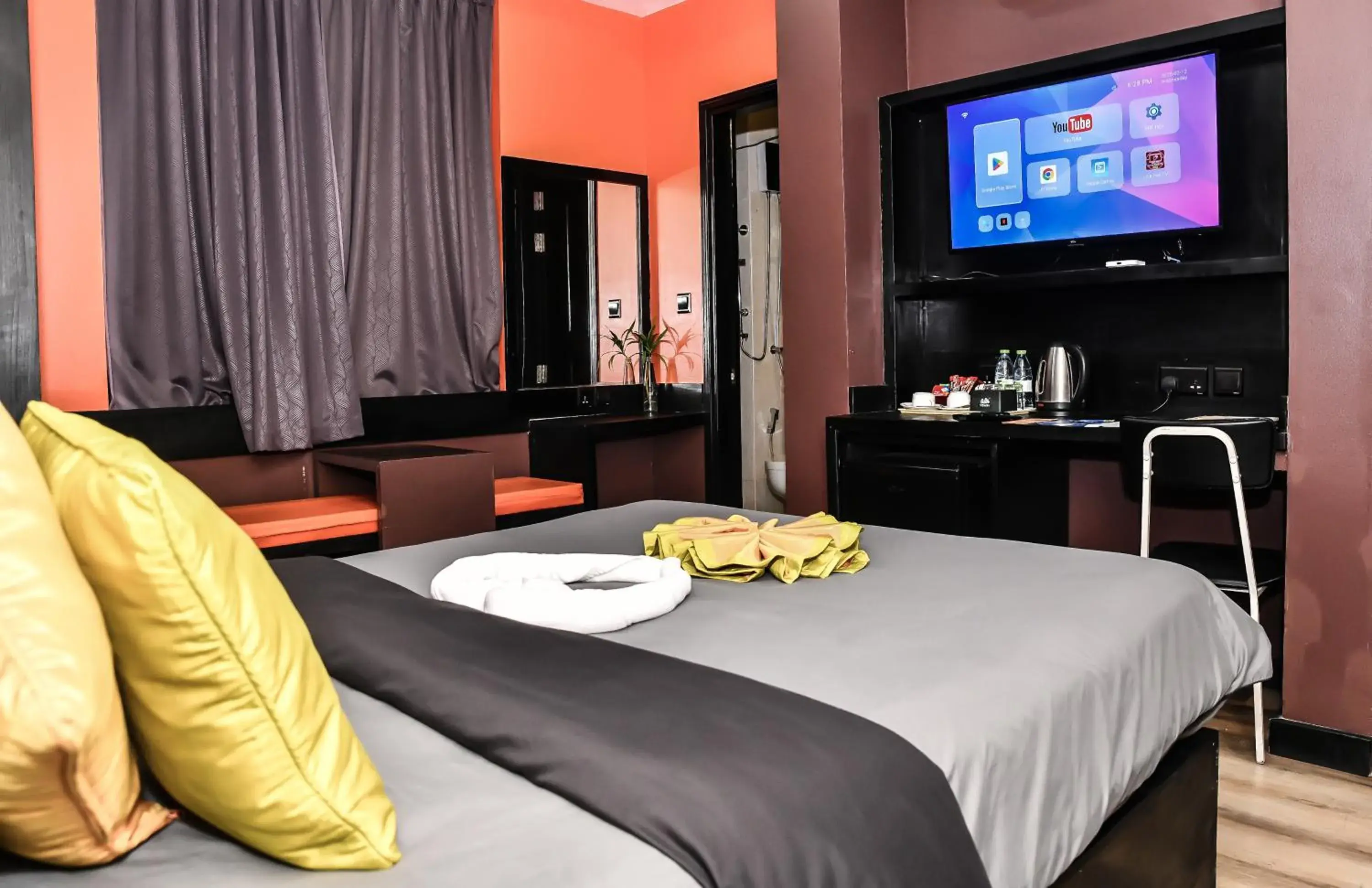 Bed in The Beehive Bed in The Beehive