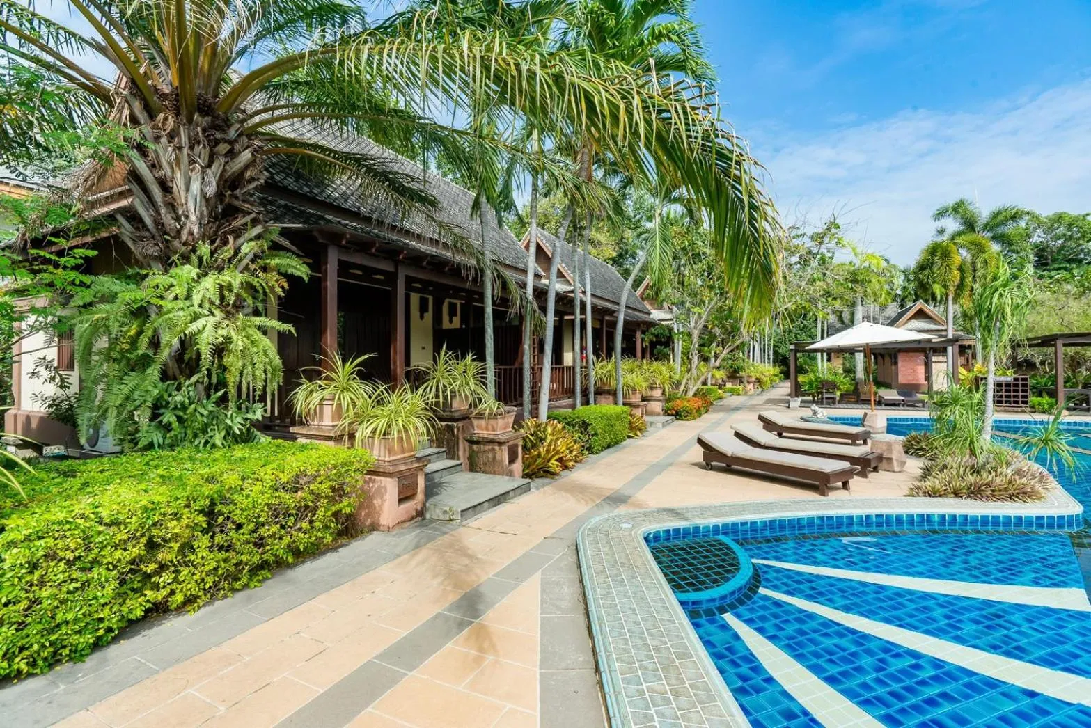 Property building in Botany Beach Resort Pattaya