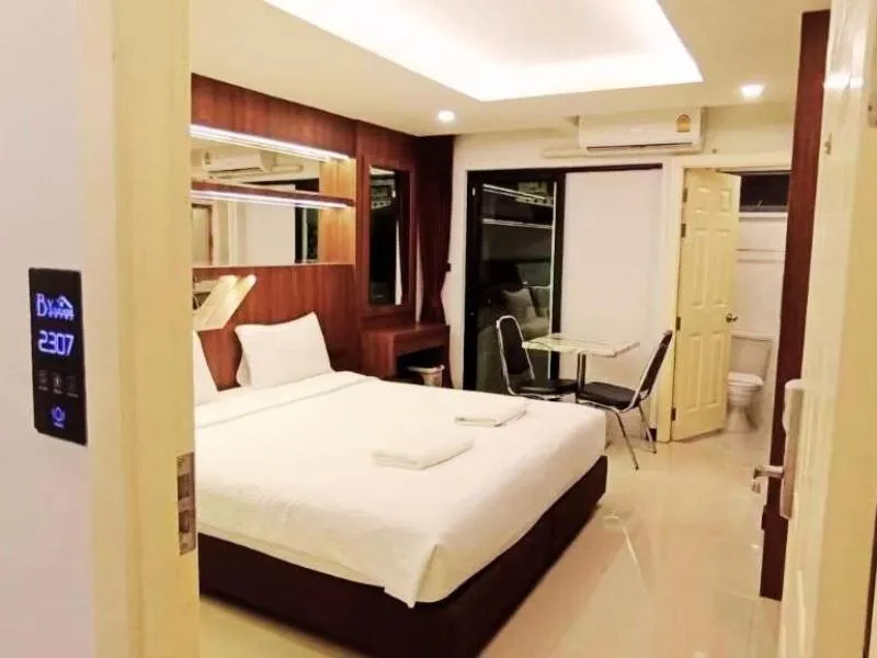 Bed in B-your home Hotel Don Mueang Airport Bangkok 如你家酒店