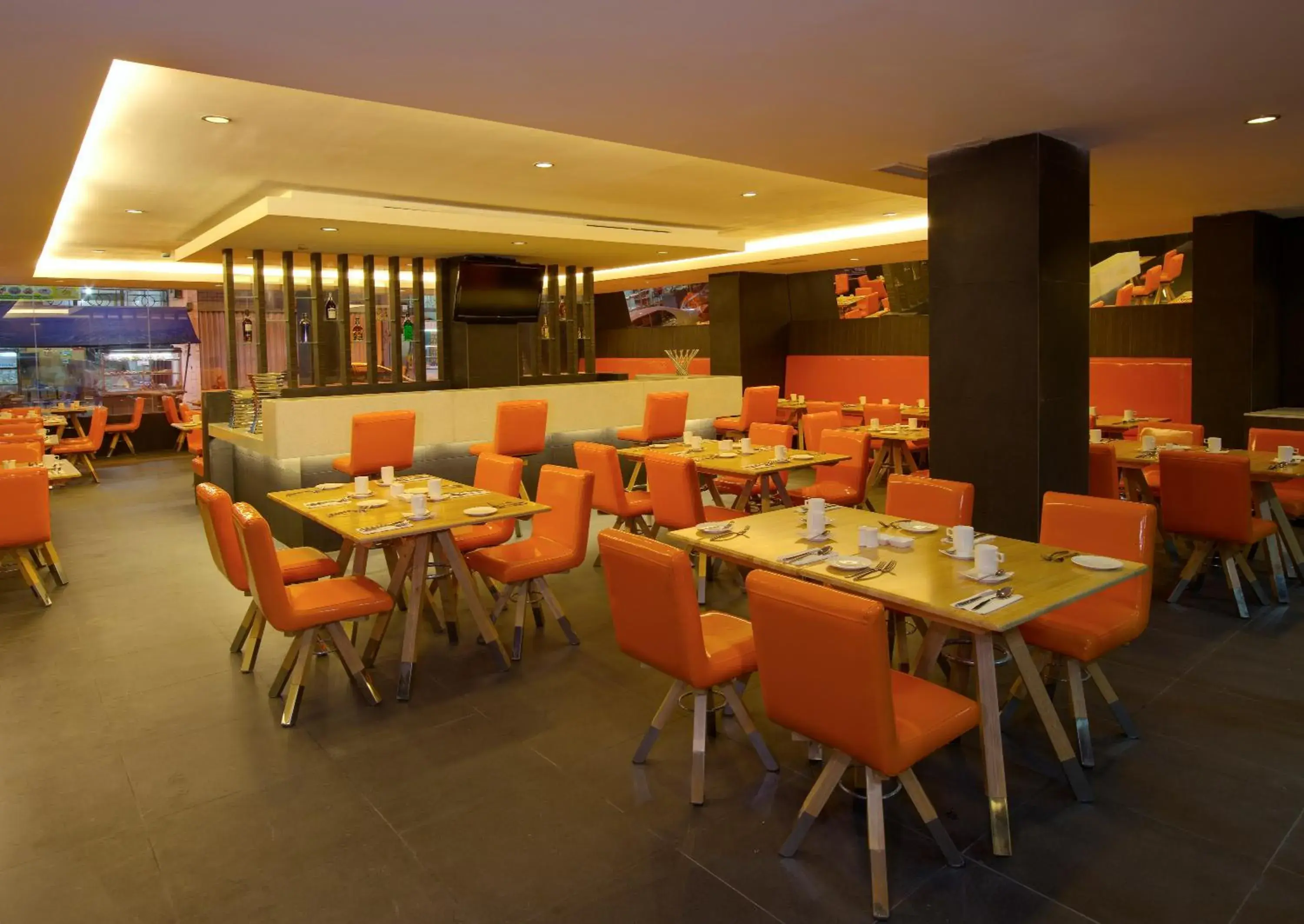 Restaurant/places to eat in Swiss-Belinn Medan Restaurant/places to eat in Swiss-Belinn Medan