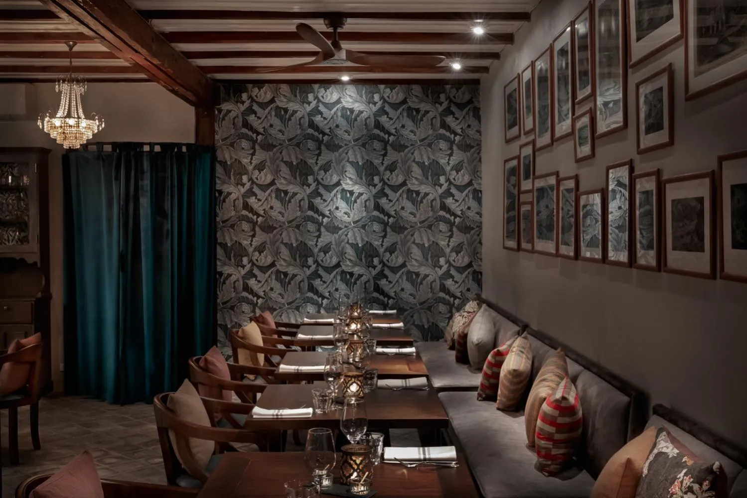 Restaurant/places to eat in Maison Dalabua