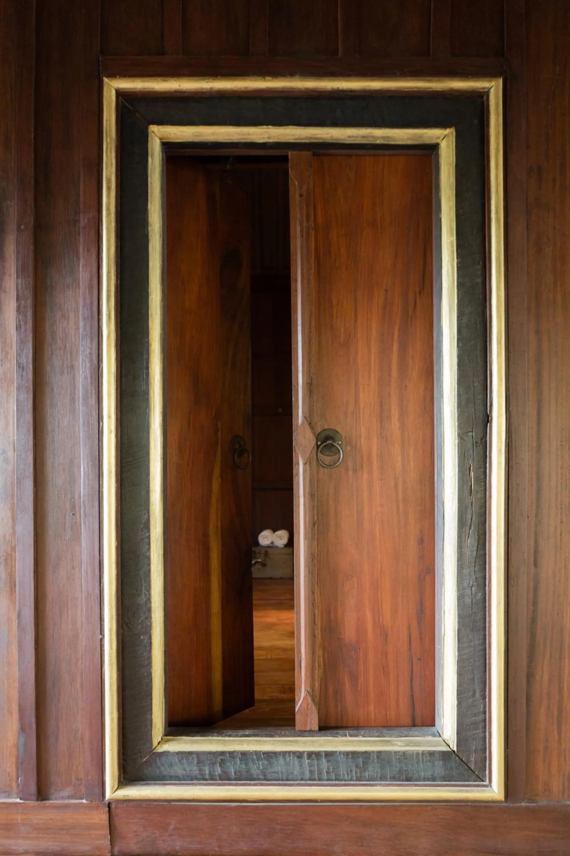 Decorative detail in Maison Dalabua