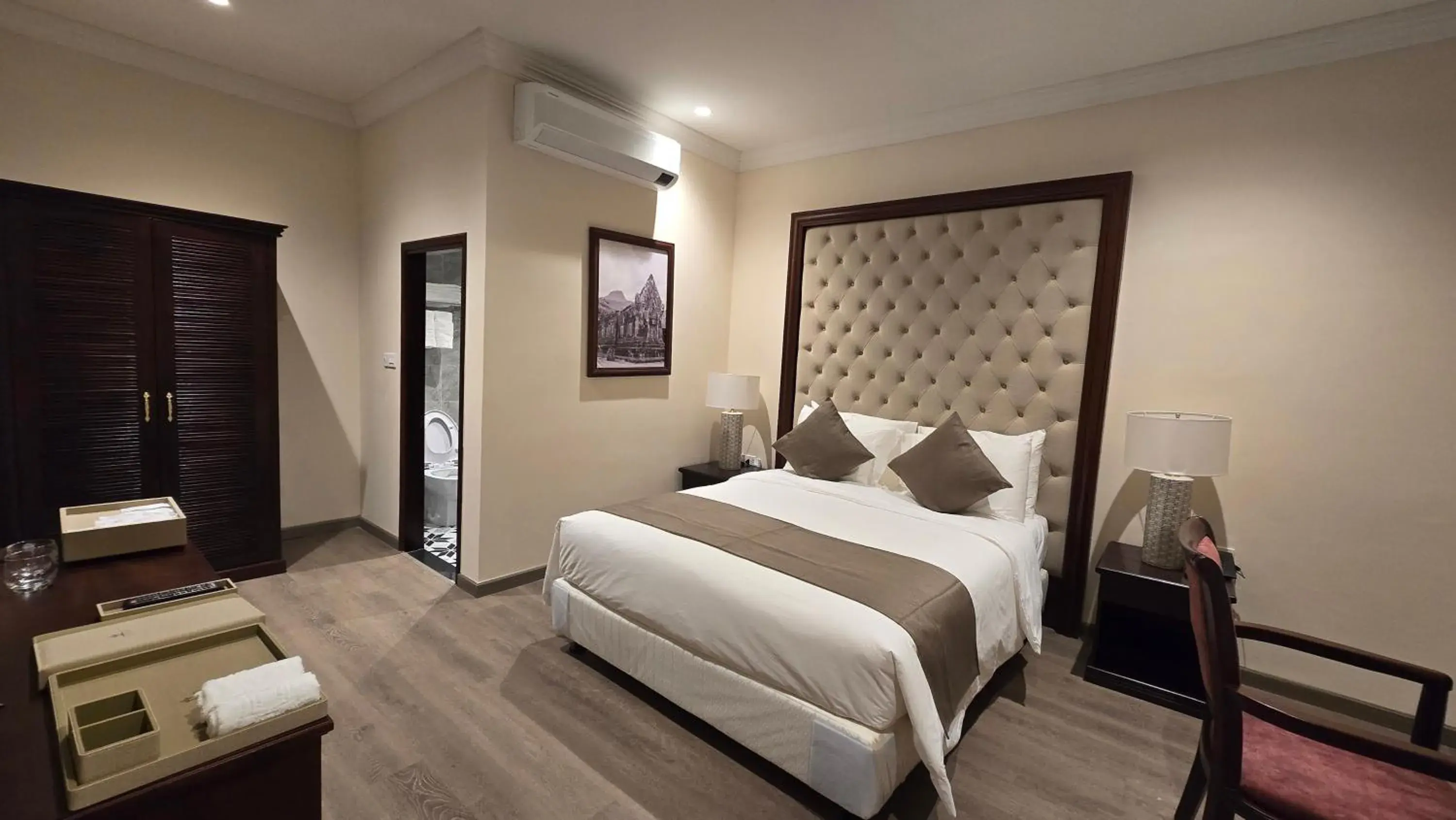 Bedroom, Bed in Champa Palace Hotel Bedroom, Bed in Champa Palace Hotel