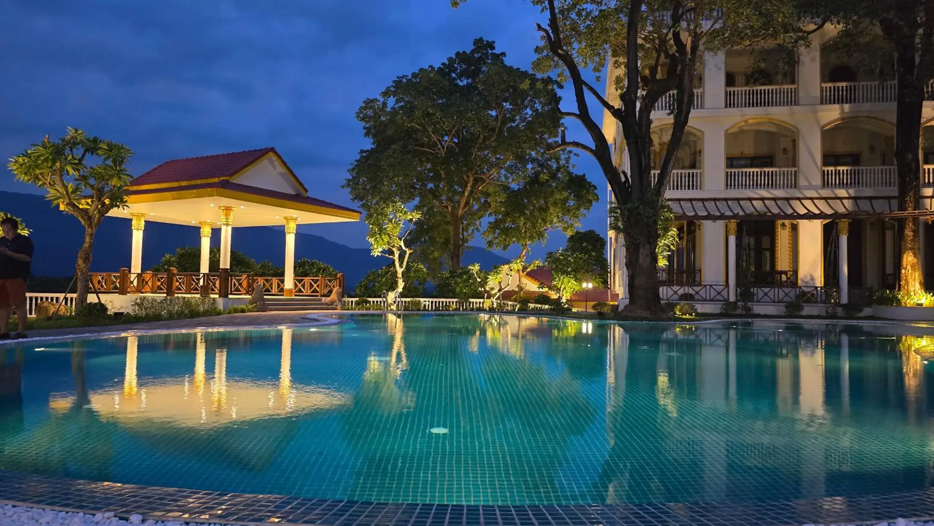 Swimming pool in Champa Palace Hotel Swimming pool in Champa Palace Hotel