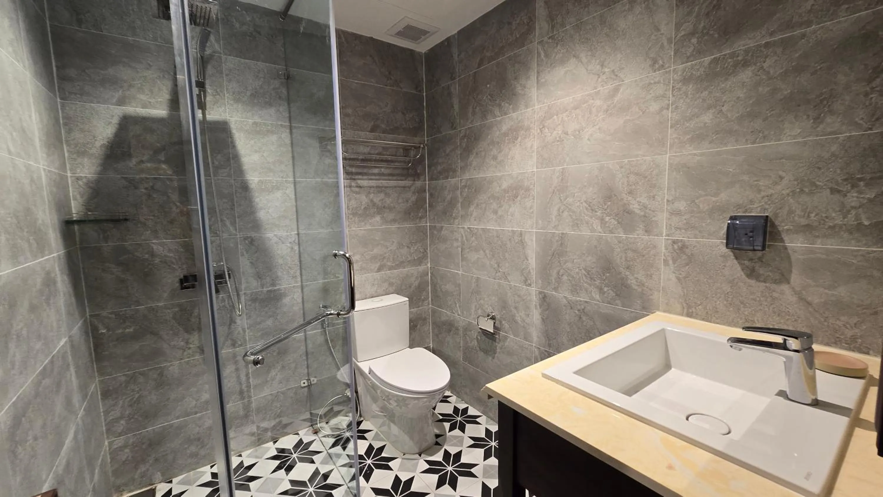 Bathroom in Champa Palace Hotel