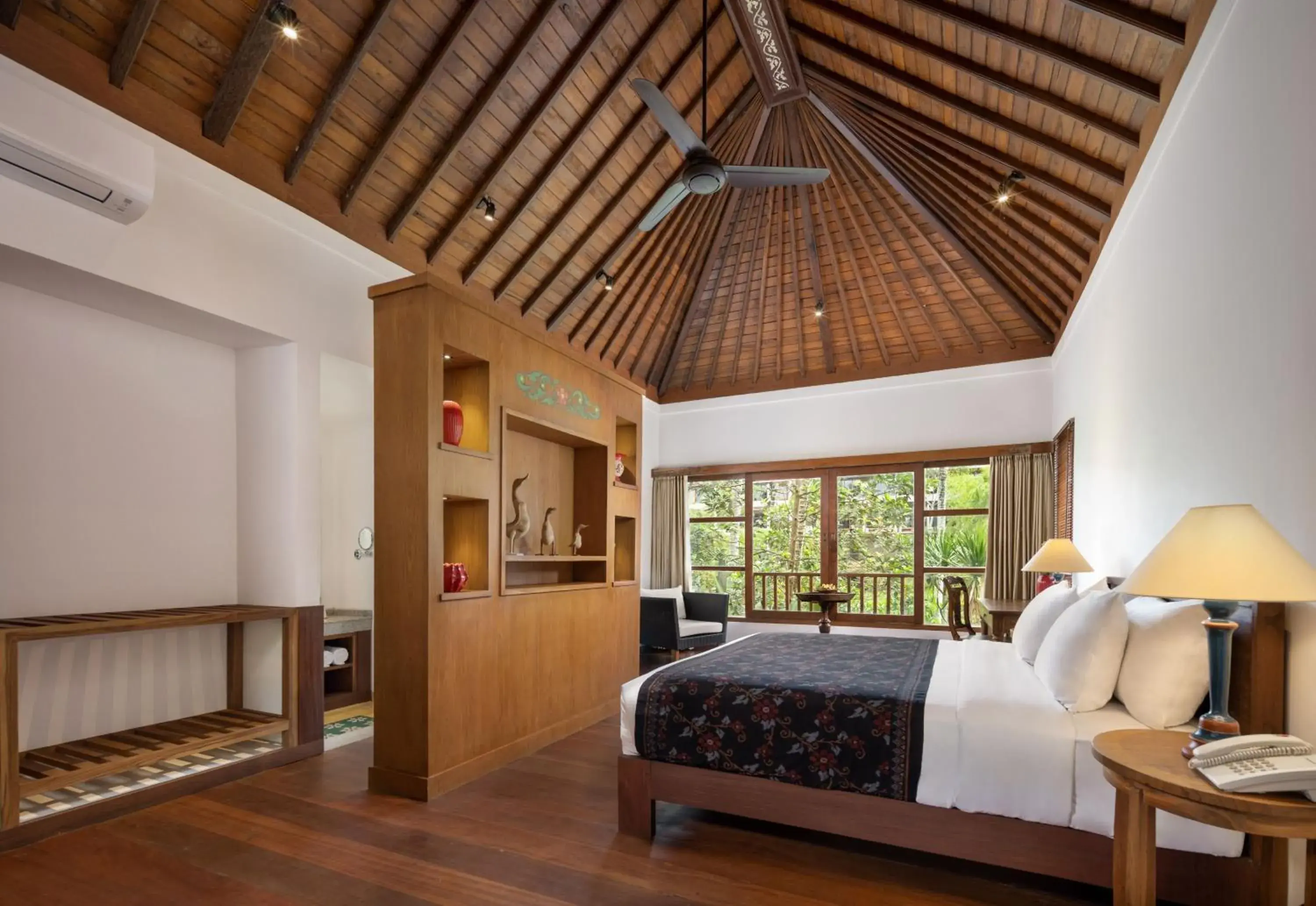 Photo of the whole room, Bed in Korurua Dijiwa Ubud Photo of the whole room, Bed in Korurua Dijiwa Ubud